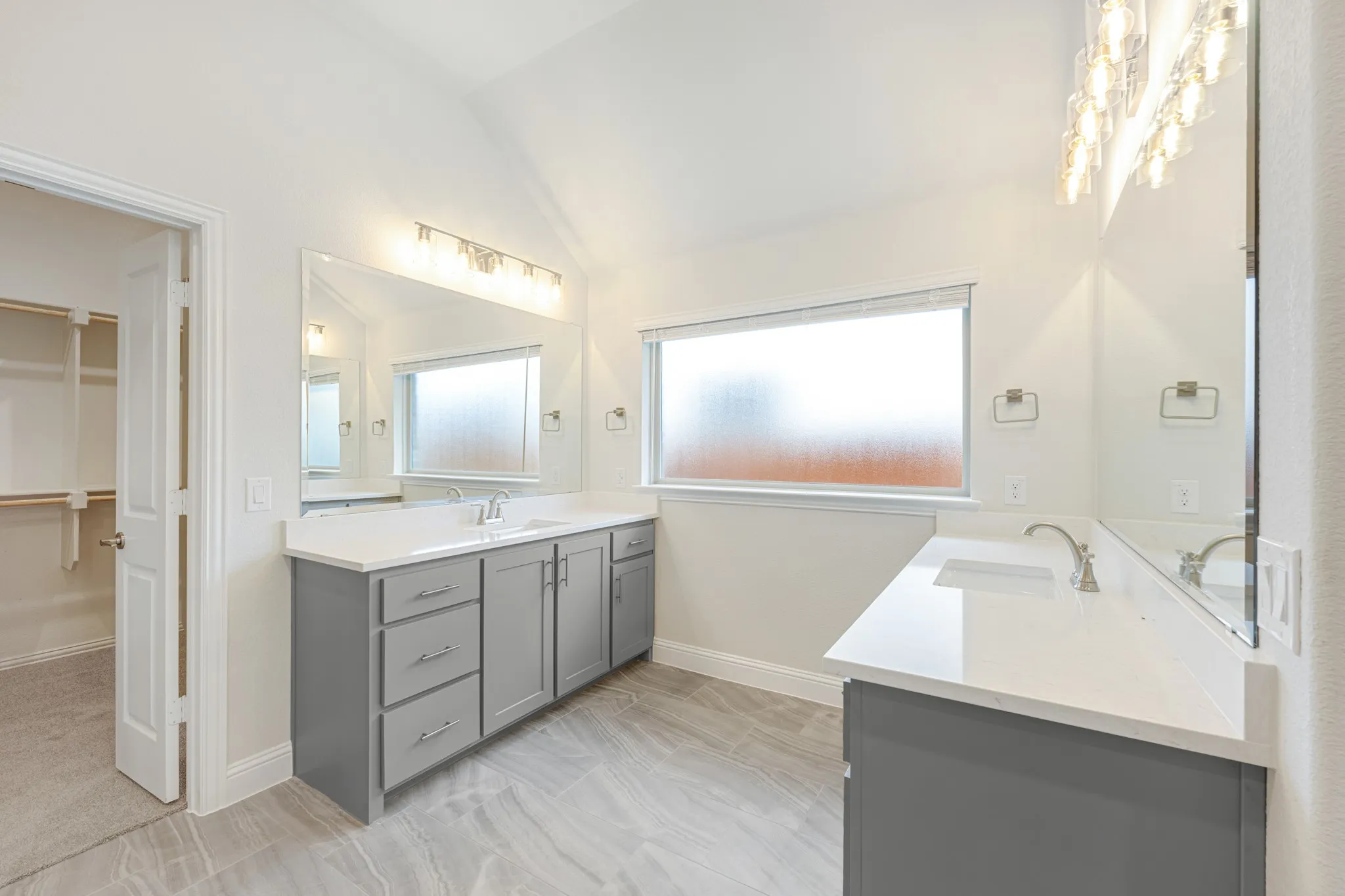 Single Family Residence For Sale in Ellis County , 4033 Foot Hills Drive, Midlothian, Texas 76065, 4 Bedroom, 3 Bathroom, 2 Garage spaces, 2,521 Sqft, built in 2026, New Construction - Incomplete, mls#21217708, Real Estate Agent in Midlothian, Homes For Sale in Ellis county, Homes For Sale in Midlothian, Realtor in Midlothian Texas, Real Estate Brokerage Independent Realty Texas, Luminita Cordes Realtor