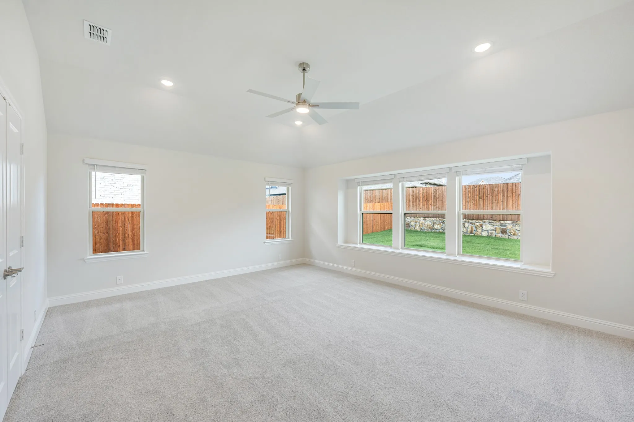 Single Family Residence For Sale in Ellis County , 4033 Foot Hills Drive, Midlothian, Texas 76065, 4 Bedroom, 3 Bathroom, 2 Garage spaces, 2,521 Sqft, built in 2026, New Construction - Incomplete, mls#21217708, Real Estate Agent in Midlothian, Homes For Sale in Ellis county, Homes For Sale in Midlothian, Realtor in Midlothian Texas, Real Estate Brokerage Independent Realty Texas, Luminita Cordes Realtor