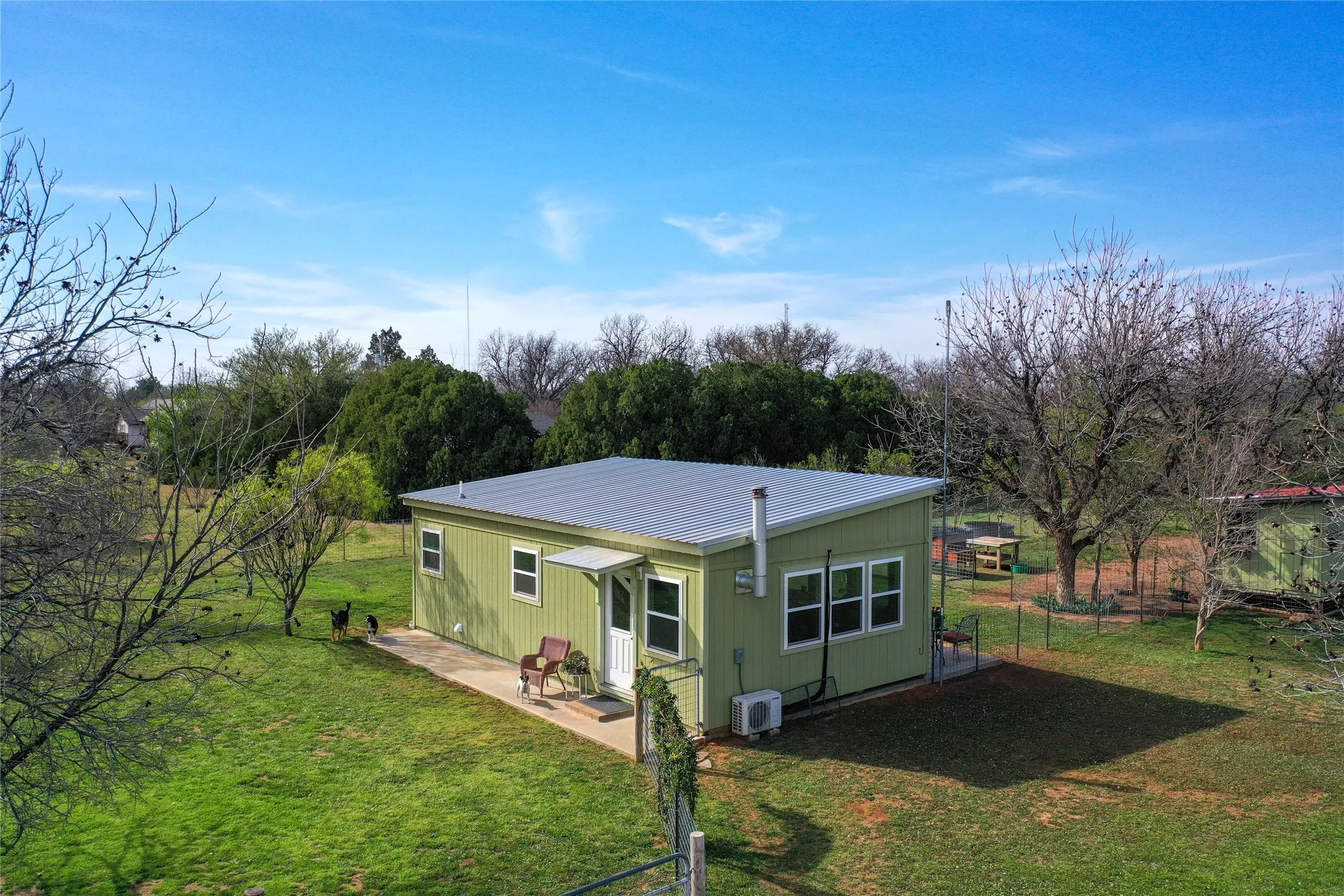 Single Family Residence For Sale in Haskell County , 1209 Taylor Avenue, Rule, Texas 79547, 1 Bedroom, 1 Bathroom, Garage spaces, 576 Sqft, built in 2022, Preowned, mls#21196229, Real Estate Agent in Rule, Homes For Sale in Haskell county, Homes For Sale in Rule, Realtor in Rule Texas, Real Estate Brokerage Independent Realty Texas, Luminita Cordes Realtor