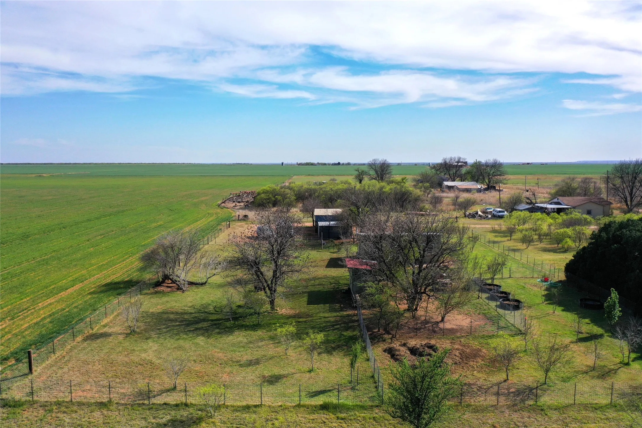 Single Family Residence For Sale in Haskell County , 1209 Taylor Avenue, Rule, Texas 79547, 1 Bedroom, 1 Bathroom, Garage spaces, 576 Sqft, built in 2022, Preowned, mls#21196229, Real Estate Agent in Rule, Homes For Sale in Haskell county, Homes For Sale in Rule, Realtor in Rule Texas, Real Estate Brokerage Independent Realty Texas, Luminita Cordes Realtor