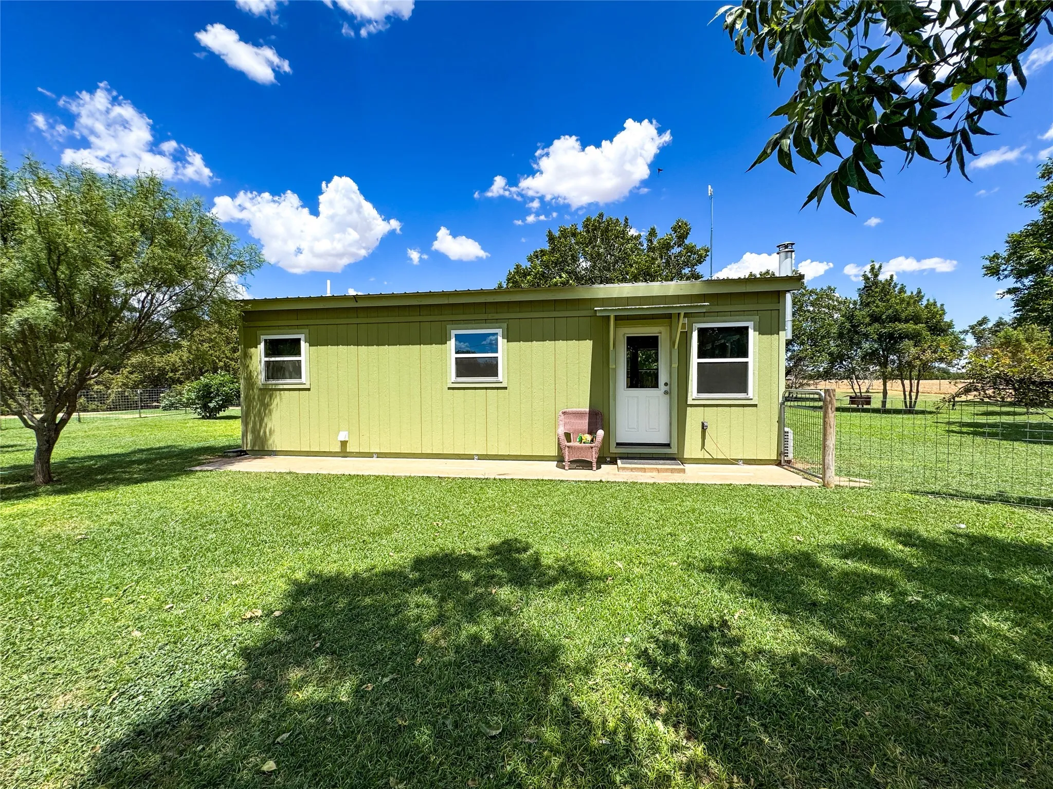 Single Family Residence For Sale in Haskell County , 1209 Taylor Avenue, Rule, Texas 79547, 1 Bedroom, 1 Bathroom, Garage spaces, 576 Sqft, built in 2022, Preowned, mls#21196229, Real Estate Agent in Rule, Homes For Sale in Haskell county, Homes For Sale in Rule, Realtor in Rule Texas, Real Estate Brokerage Independent Realty Texas, Luminita Cordes Realtor