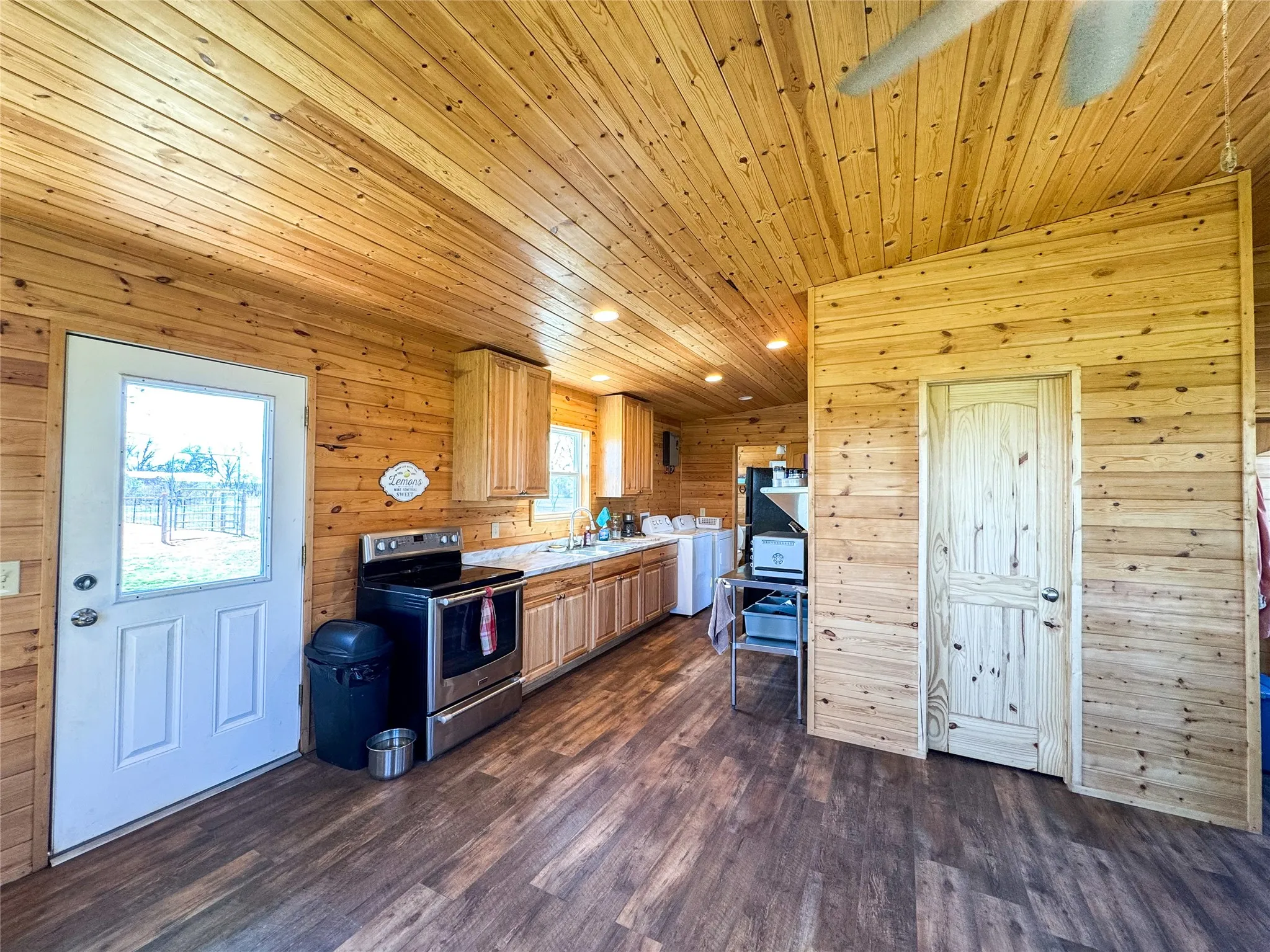Single Family Residence For Sale in Haskell County , 1209 Taylor Avenue, Rule, Texas 79547, 1 Bedroom, 1 Bathroom, Garage spaces, 576 Sqft, built in 2022, Preowned, mls#21196229, Real Estate Agent in Rule, Homes For Sale in Haskell county, Homes For Sale in Rule, Realtor in Rule Texas, Real Estate Brokerage Independent Realty Texas, Luminita Cordes Realtor