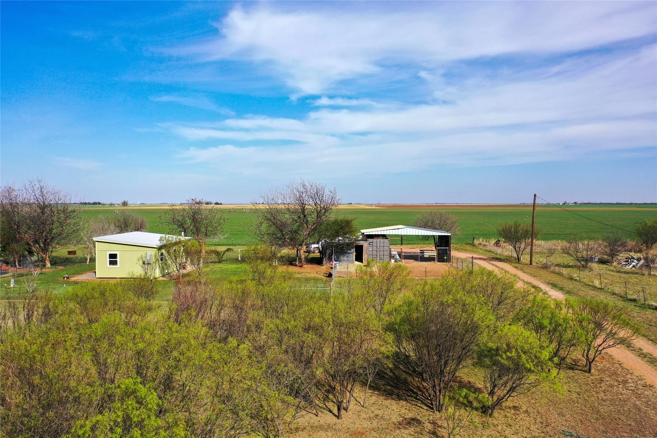 Single Family Residence For Sale in Haskell County , 1209 Taylor Avenue, Rule, Texas 79547, 1 Bedroom, 1 Bathroom, Garage spaces, 576 Sqft, built in 2022, Preowned, mls#21196229, Real Estate Agent in Rule, Homes For Sale in Haskell county, Homes For Sale in Rule, Realtor in Rule Texas, Real Estate Brokerage Independent Realty Texas, Luminita Cordes Realtor