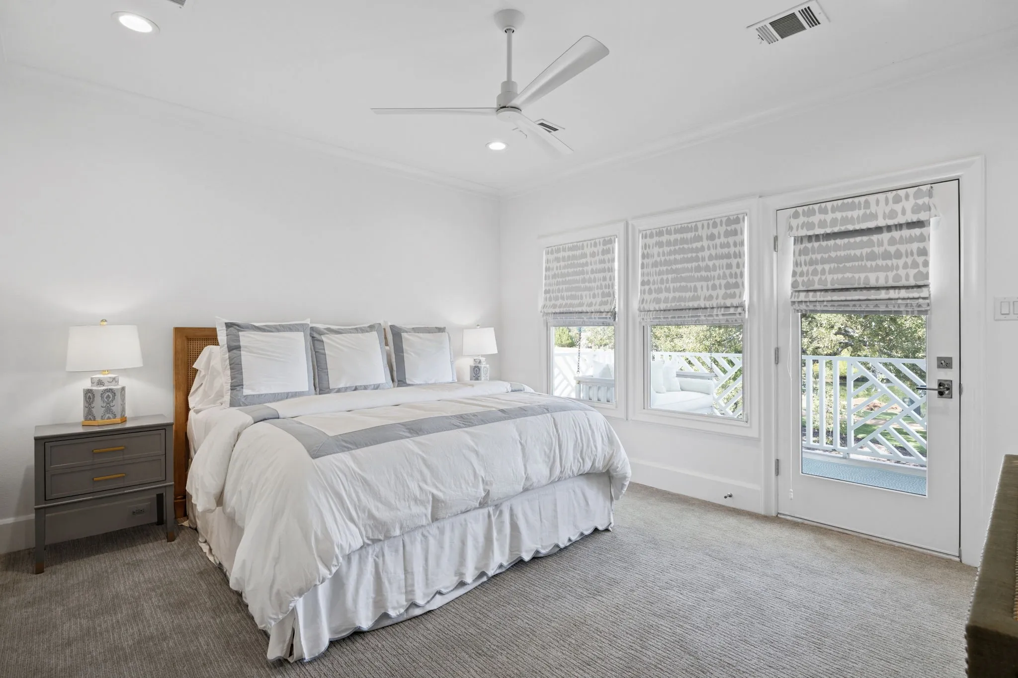 Single Family Residence For Sale in Henderson County , 13450 Shumate Way, Malakoff, Texas 75148, 4 Bedrooms, 4 Bathrooms, 2 Garage spaces, 2,409 Sqft, built in 2022, Price $1,525,000, mls#21217502, Real Estate Agent in Malakoff, Homes For Sale in Henderson county, Homes For Sale in Malakoff, Realtor in Malakoff Texas, Real Estate Brokerage Independent Realty Texas, Luminita Cordes Realtor