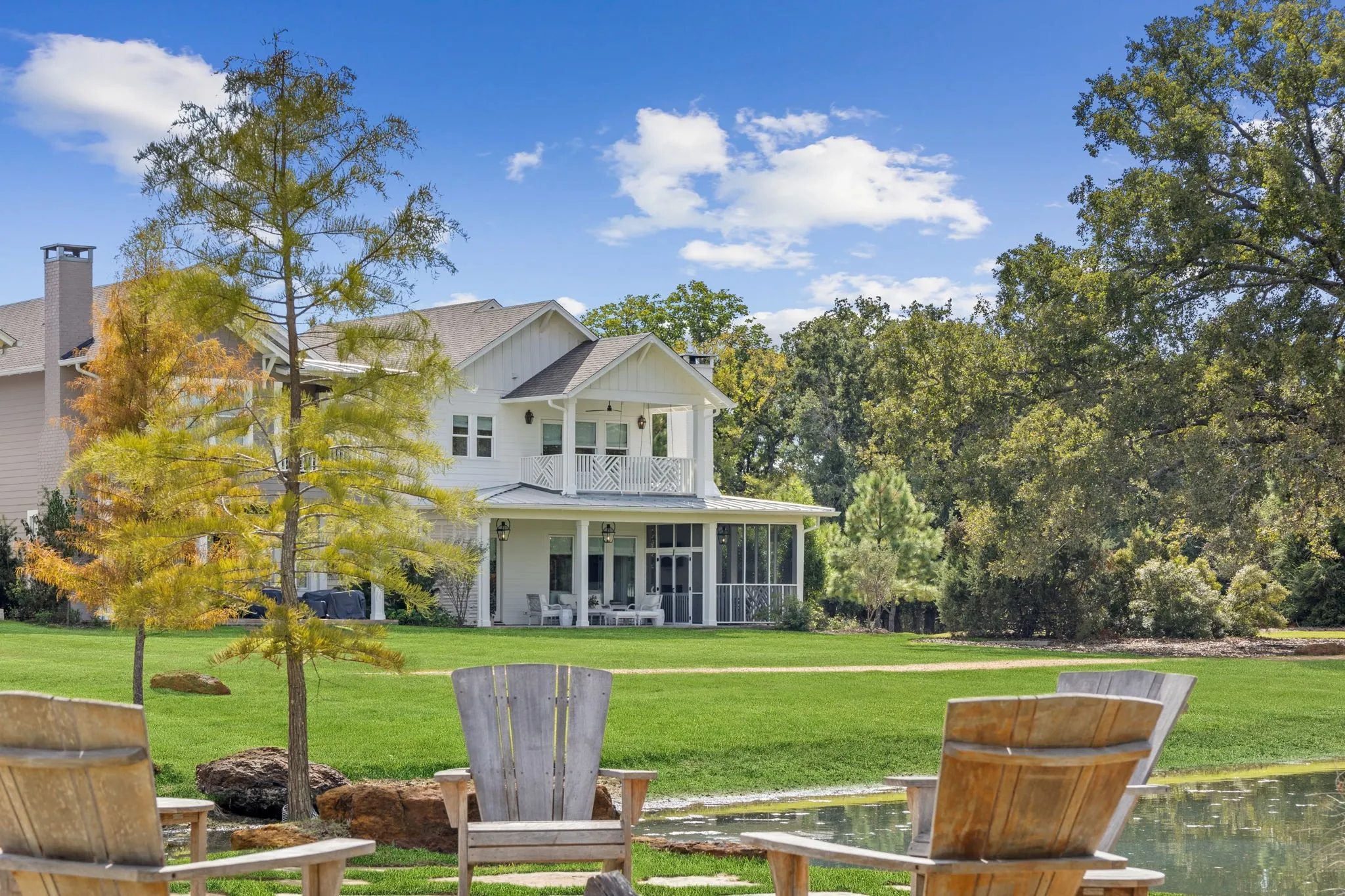 Single Family Residence For Sale in Henderson County , 13450 Shumate Way, Malakoff, Texas 75148, 4 Bedrooms, 4 Bathrooms, 2 Garage spaces, 2,409 Sqft, built in 2022, Price $1,525,000, mls#21217502, Real Estate Agent in Malakoff, Homes For Sale in Henderson county, Homes For Sale in Malakoff, Realtor in Malakoff Texas, Real Estate Brokerage Independent Realty Texas, Luminita Cordes Realtor