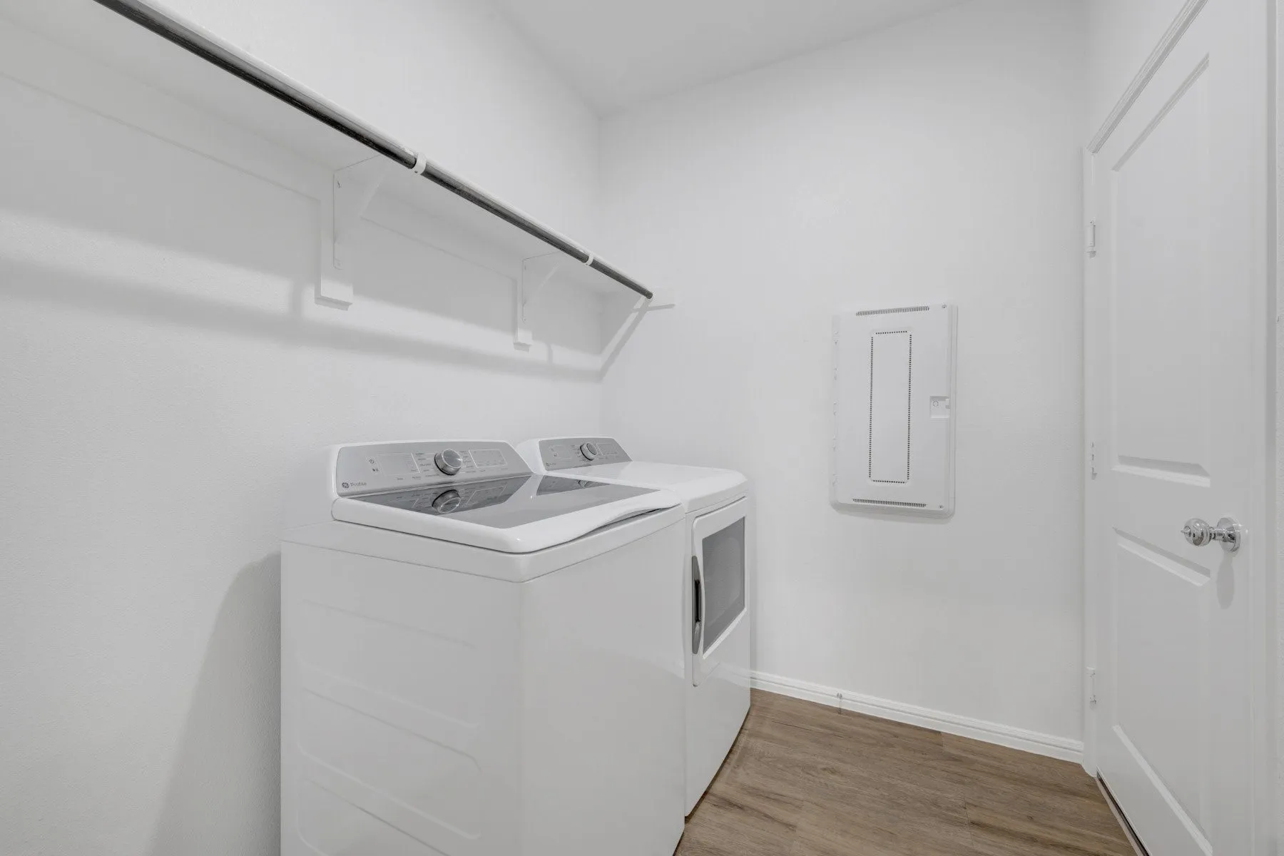 Single Family Residence For Sale in Dallas County , 2408 Tarrango Trail, Mesquite, Texas 75149, 4 Bedroom, 3 Bathroom, 2 Garage spaces, 2,411 Sqft, built in 2026, New Construction - Incomplete, mls#21198922, Real Estate Agent in Mesquite, Homes For Sale in Dallas county, Homes For Sale in Mesquite, Realtor in Mesquite Texas, Real Estate Brokerage Independent Realty Texas, Luminita Cordes Realtor