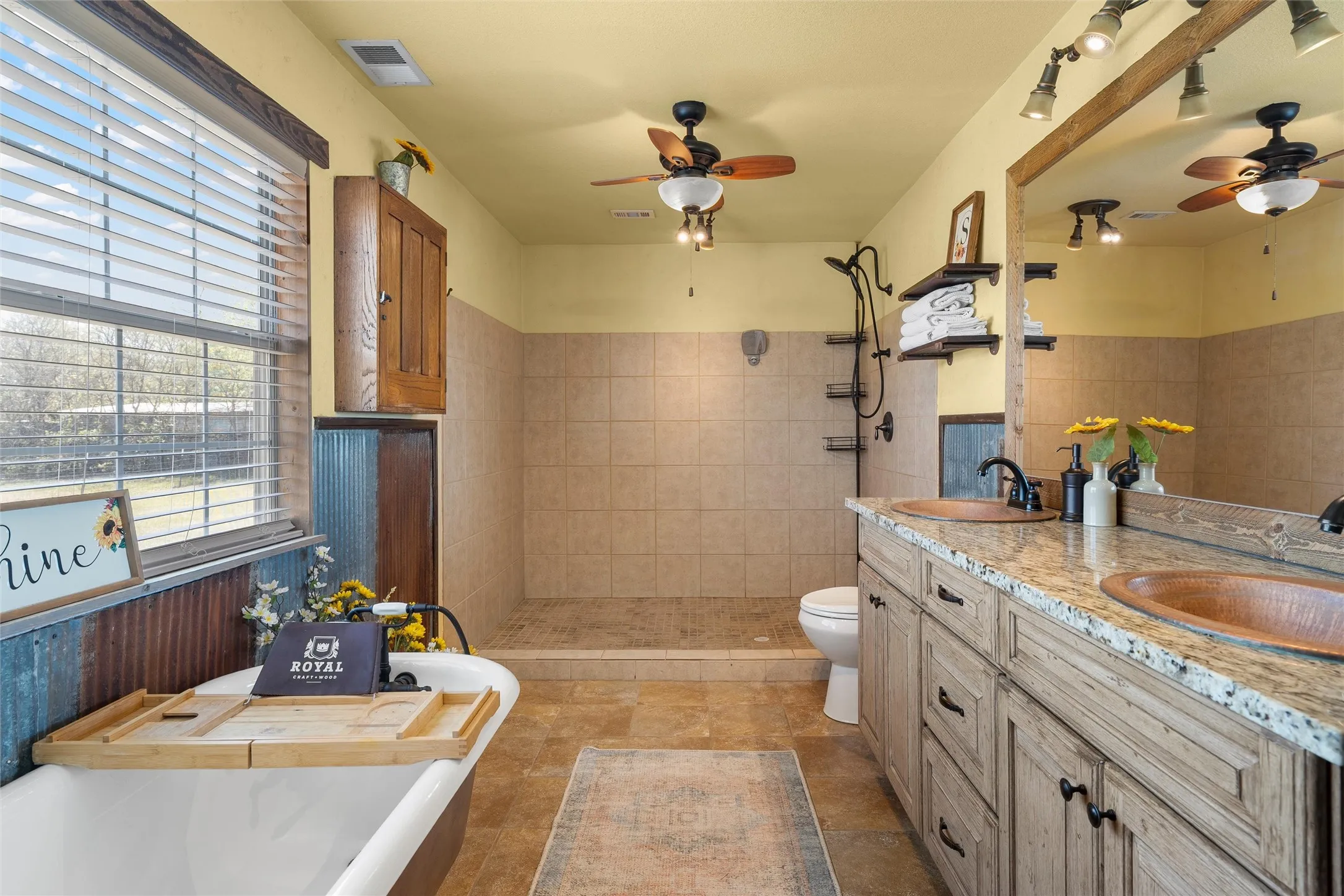 Single Family Residence For Sale in Mc Lennan County , 248 Palisades Road, Woodway, Texas 76712, 4 Bedroom, 2 Bathroom, Garage spaces, 2,070 Sqft, built in 2007, Preowned, mls#21216236, Real Estate Agent in Woodway, Homes For Sale in Mc Lennan county, Homes For Sale in Woodway, Realtor in Woodway Texas, Real Estate Brokerage Independent Realty Texas, Luminita Cordes Realtor