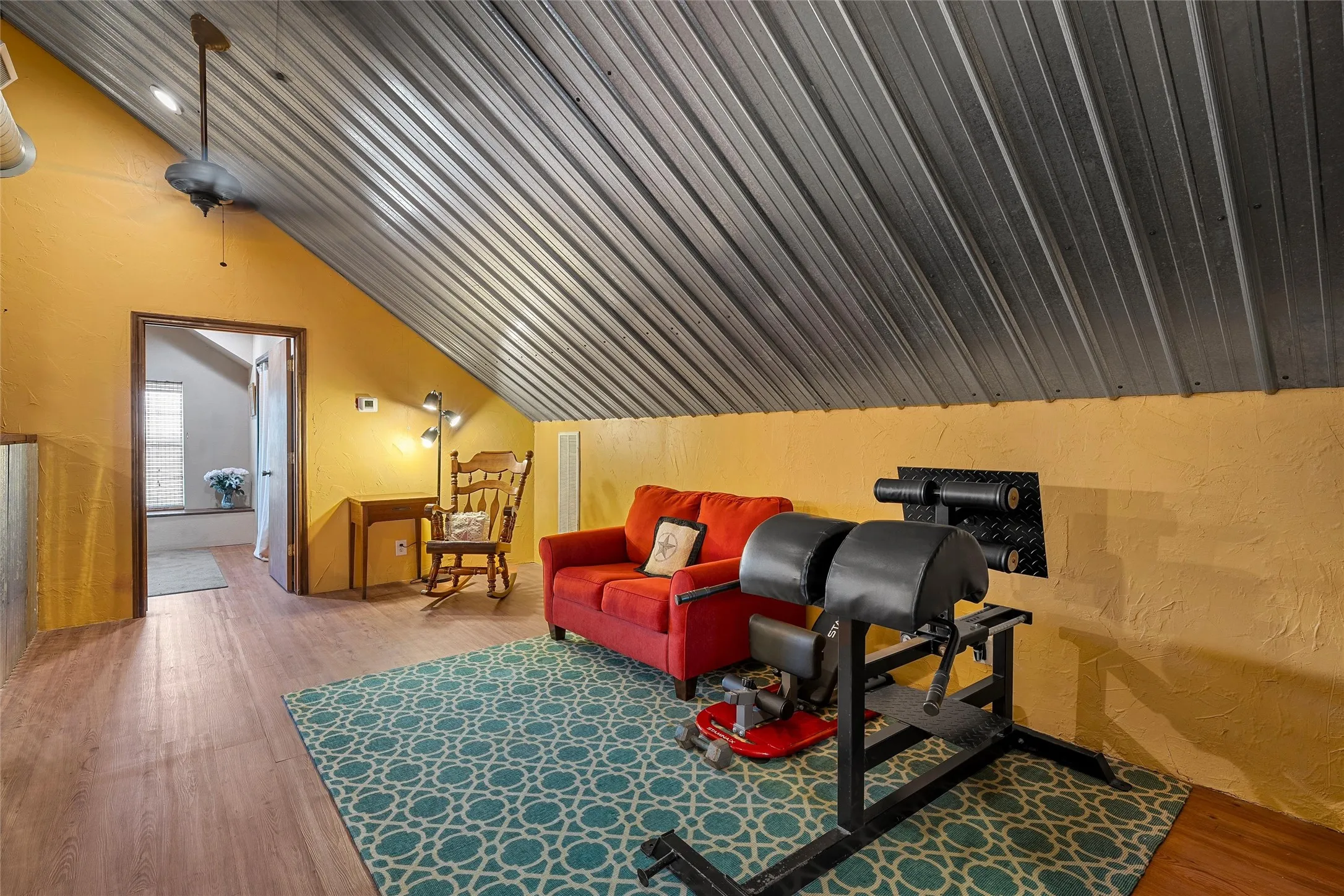Single Family Residence For Sale in Mc Lennan County , 248 Palisades Road, Woodway, Texas 76712, 4 Bedroom, 2 Bathroom, Garage spaces, 2,070 Sqft, built in 2007, Preowned, mls#21216236, Real Estate Agent in Woodway, Homes For Sale in Mc Lennan county, Homes For Sale in Woodway, Realtor in Woodway Texas, Real Estate Brokerage Independent Realty Texas, Luminita Cordes Realtor