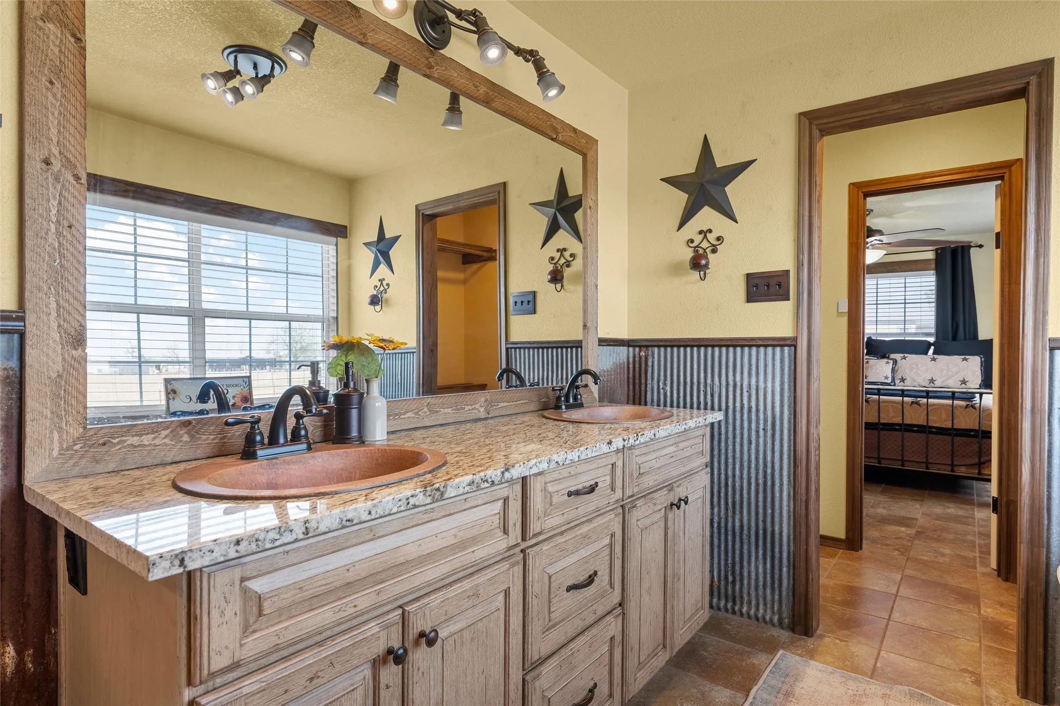 Single Family Residence For Sale in Mc Lennan County , 248 Palisades Road, Woodway, Texas 76712, 4 Bedroom, 2 Bathroom, Garage spaces, 2,070 Sqft, built in 2007, Preowned, mls#21216236, Real Estate Agent in Woodway, Homes For Sale in Mc Lennan county, Homes For Sale in Woodway, Realtor in Woodway Texas, Real Estate Brokerage Independent Realty Texas, Luminita Cordes Realtor