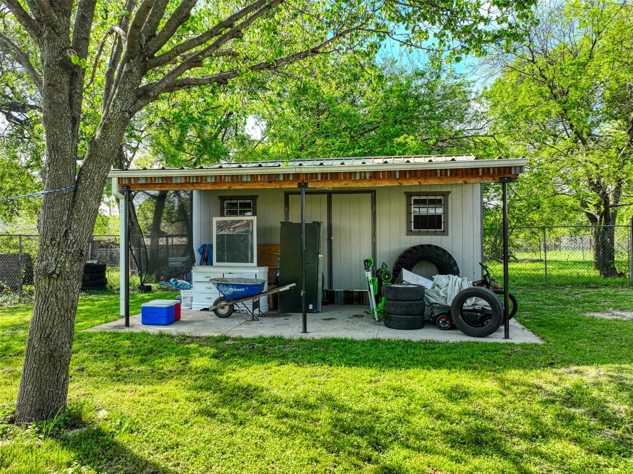 Single Family Residence For Sale in Dallas County , 3412 Banning Street, Dallas, Texas 75233, 2 Bedroom, 1 Bathroom, Garage spaces, 1,036 Sqft, built in 1925, mls#21217963, Real Estate Agent in Dallas, Homes For Sale in Dallas county, Homes For Sale in Dallas, Realtor in Dallas Texas, Real Estate Brokerage Independent Realty Texas, Luminita Cordes Realtor