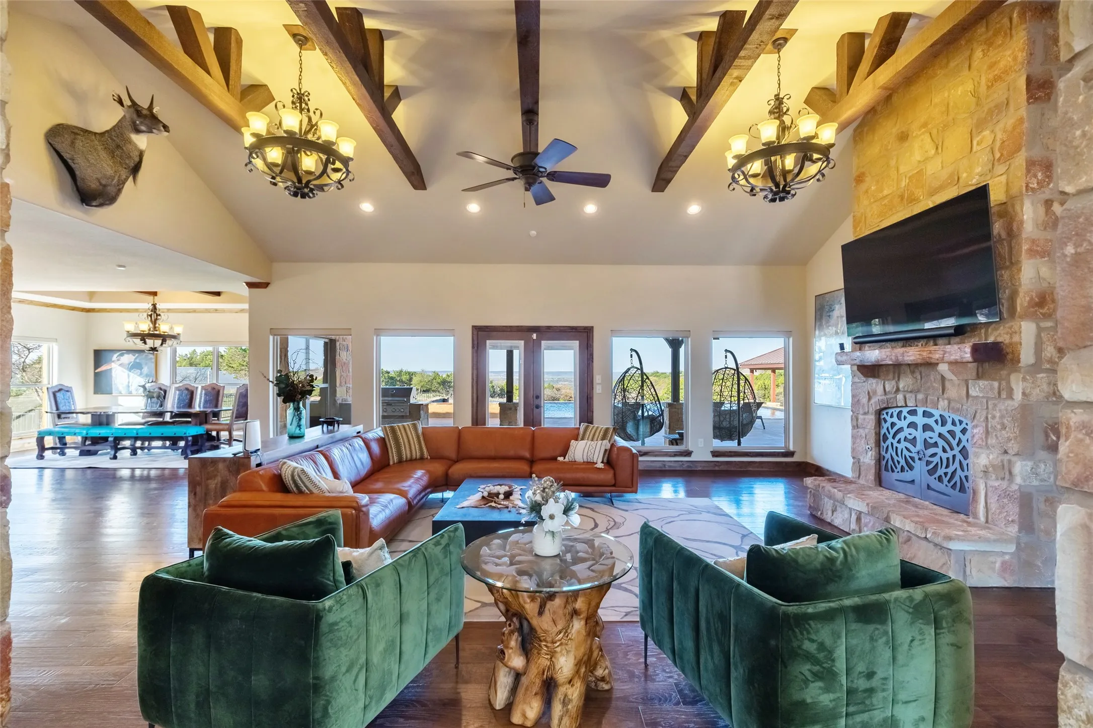 Single Family Residence For Sale in Taylor County , 126 Phoenix Lane, Tuscola, Texas 79562, 5 Bedroom, 5 Bathroom, 3 Garage spaces, 6,264 Sqft, built in 2014, Preowned, mls#21216131, Real Estate Agent in Tuscola, Homes For Sale in Taylor county, Homes For Sale in Tuscola, Realtor in Tuscola Texas, Real Estate Brokerage Independent Realty Texas, Luminita Cordes Realtor