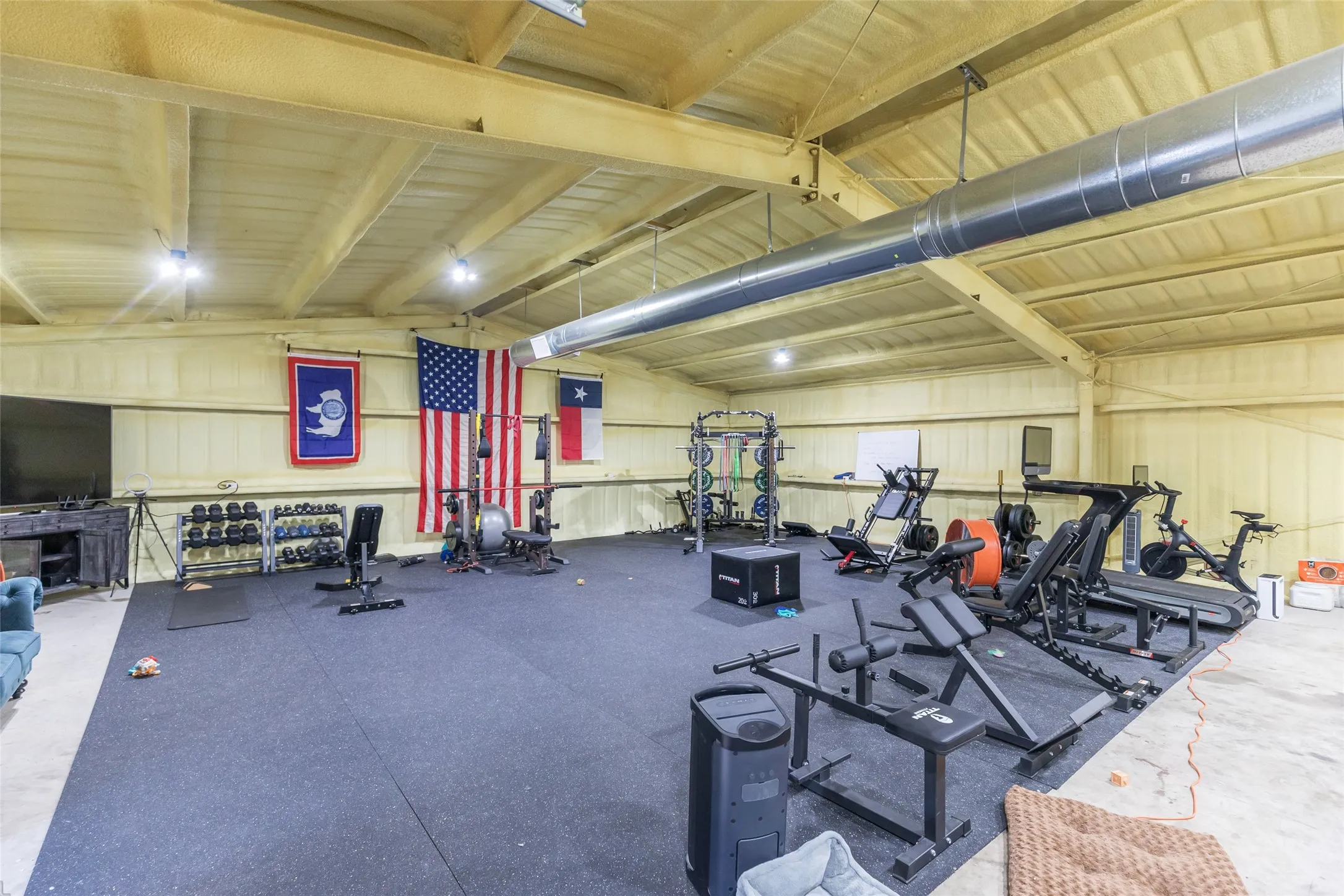 Single Family Residence For Sale in Taylor County , 126 Phoenix Lane, Tuscola, Texas 79562, 5 Bedroom, 5 Bathroom, 3 Garage spaces, 6,264 Sqft, built in 2014, Preowned, mls#21216131, Real Estate Agent in Tuscola, Homes For Sale in Taylor county, Homes For Sale in Tuscola, Realtor in Tuscola Texas, Real Estate Brokerage Independent Realty Texas, Luminita Cordes Realtor