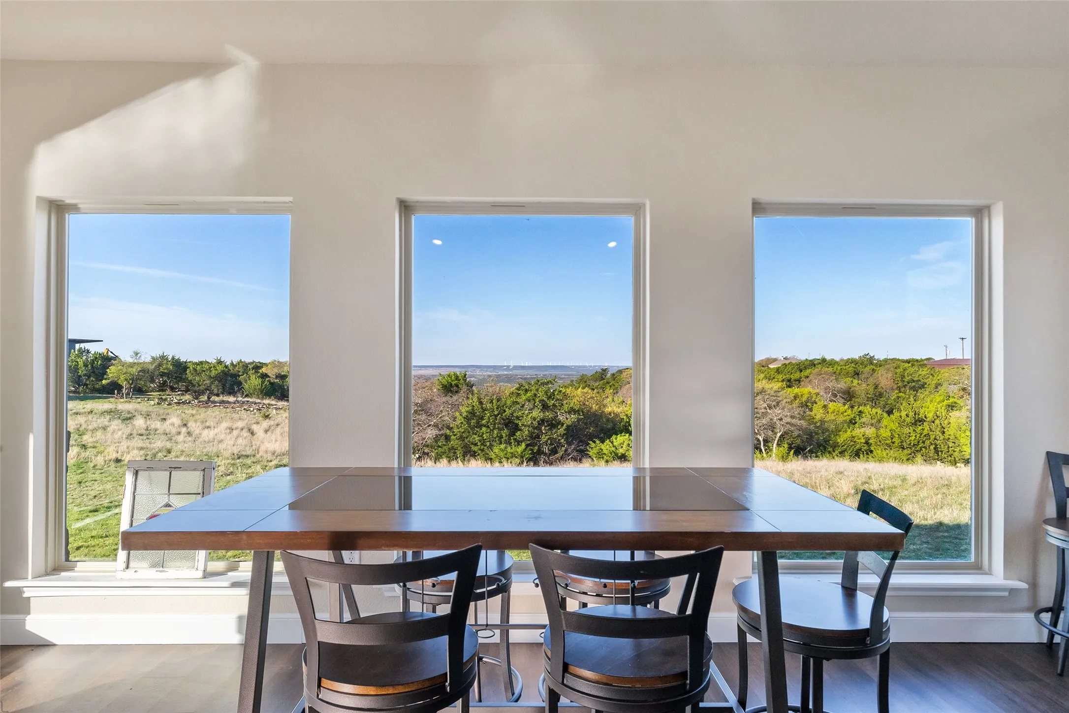 Single Family Residence For Sale in Taylor County , 126 Phoenix Lane, Tuscola, Texas 79562, 5 Bedroom, 5 Bathroom, 3 Garage spaces, 6,264 Sqft, built in 2014, Preowned, mls#21216131, Real Estate Agent in Tuscola, Homes For Sale in Taylor county, Homes For Sale in Tuscola, Realtor in Tuscola Texas, Real Estate Brokerage Independent Realty Texas, Luminita Cordes Realtor