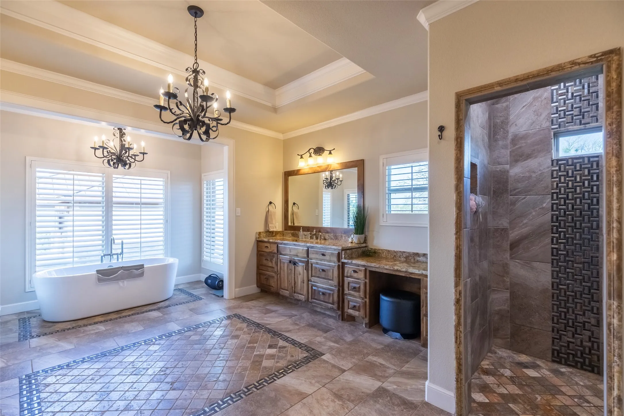Single Family Residence For Sale in Taylor County , 126 Phoenix Lane, Tuscola, Texas 79562, 5 Bedroom, 5 Bathroom, 3 Garage spaces, 6,264 Sqft, built in 2014, Preowned, mls#21216131, Real Estate Agent in Tuscola, Homes For Sale in Taylor county, Homes For Sale in Tuscola, Realtor in Tuscola Texas, Real Estate Brokerage Independent Realty Texas, Luminita Cordes Realtor