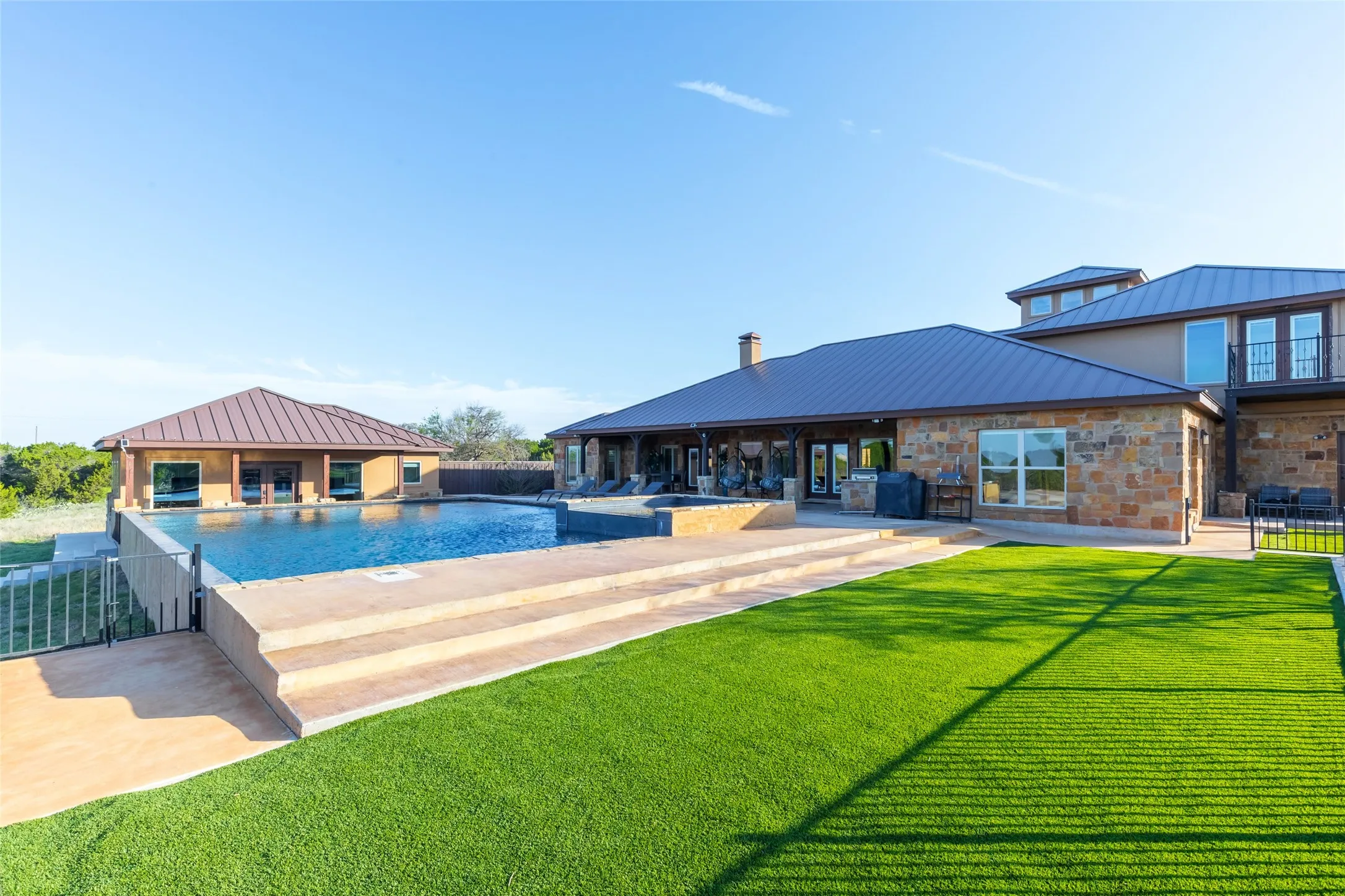 Single Family Residence For Sale in Taylor County , 126 Phoenix Lane, Tuscola, Texas 79562, 5 Bedroom, 5 Bathroom, 3 Garage spaces, 6,264 Sqft, built in 2014, Preowned, mls#21216131, Real Estate Agent in Tuscola, Homes For Sale in Taylor county, Homes For Sale in Tuscola, Realtor in Tuscola Texas, Real Estate Brokerage Independent Realty Texas, Luminita Cordes Realtor