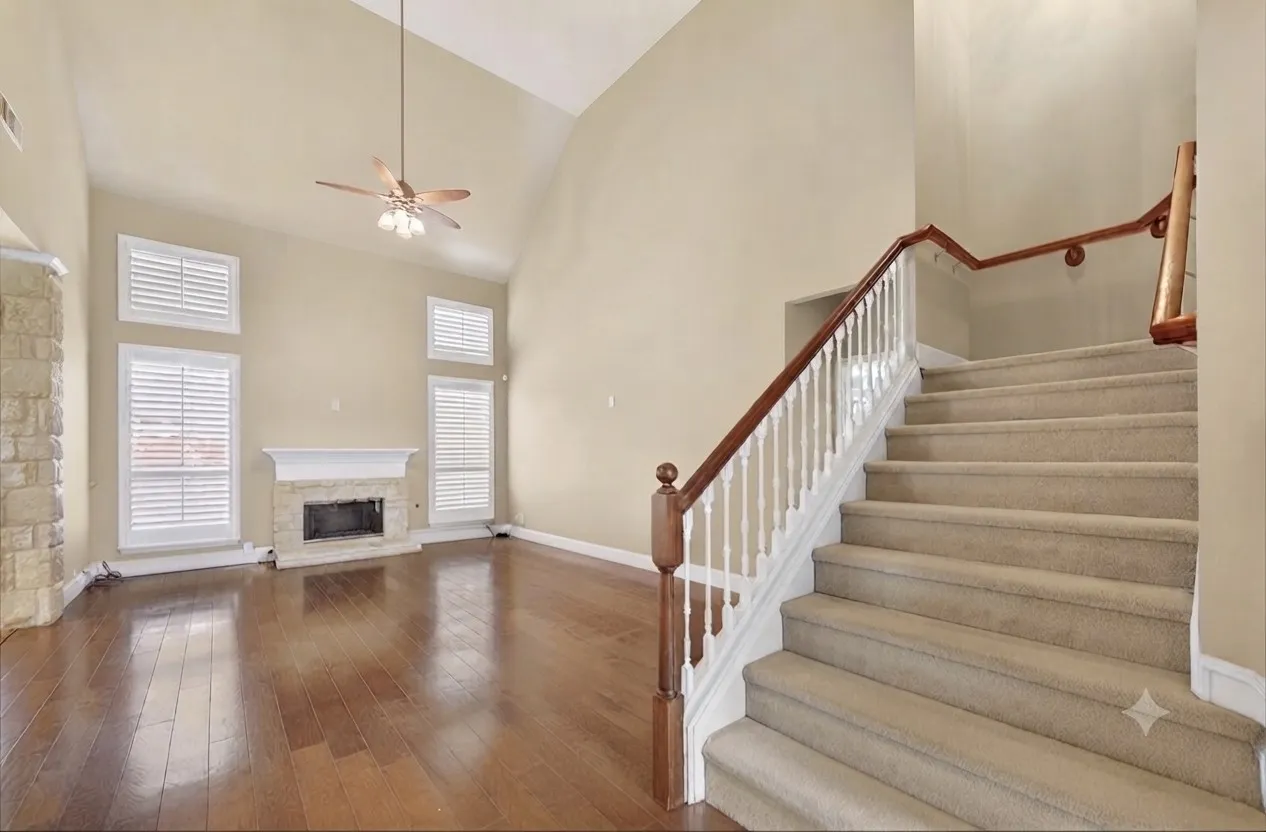 Single Family Residence For Sale in Rockwall County , 1371 San Rafael Drive, Rockwall, Texas 75087, 4 Bedroom, 3 Bathroom, 2 Garage spaces, 2,793 Sqft, built in 2003, Preowned, mls#21217977, Real Estate Agent in Rockwall, Homes For Sale in Rockwall county, Homes For Sale in Rockwall, Realtor in Rockwall Texas, Real Estate Brokerage Independent Realty Texas, Luminita Cordes Realtor