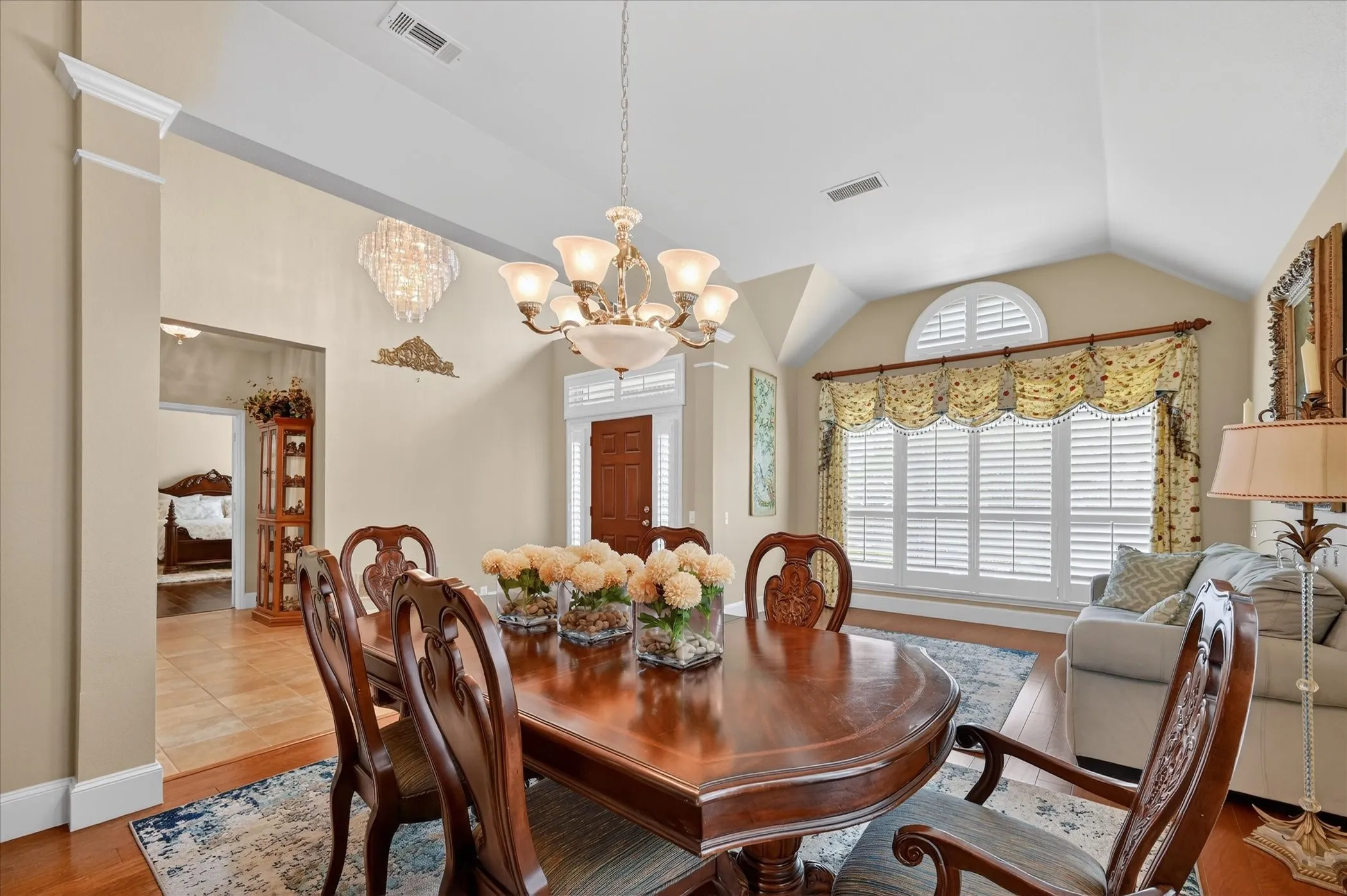 Single Family Residence For Sale in Rockwall County , 1371 San Rafael Drive, Rockwall, Texas 75087, 4 Bedroom, 3 Bathroom, 2 Garage spaces, 2,793 Sqft, built in 2003, Preowned, mls#21217977, Real Estate Agent in Rockwall, Homes For Sale in Rockwall county, Homes For Sale in Rockwall, Realtor in Rockwall Texas, Real Estate Brokerage Independent Realty Texas, Luminita Cordes Realtor
