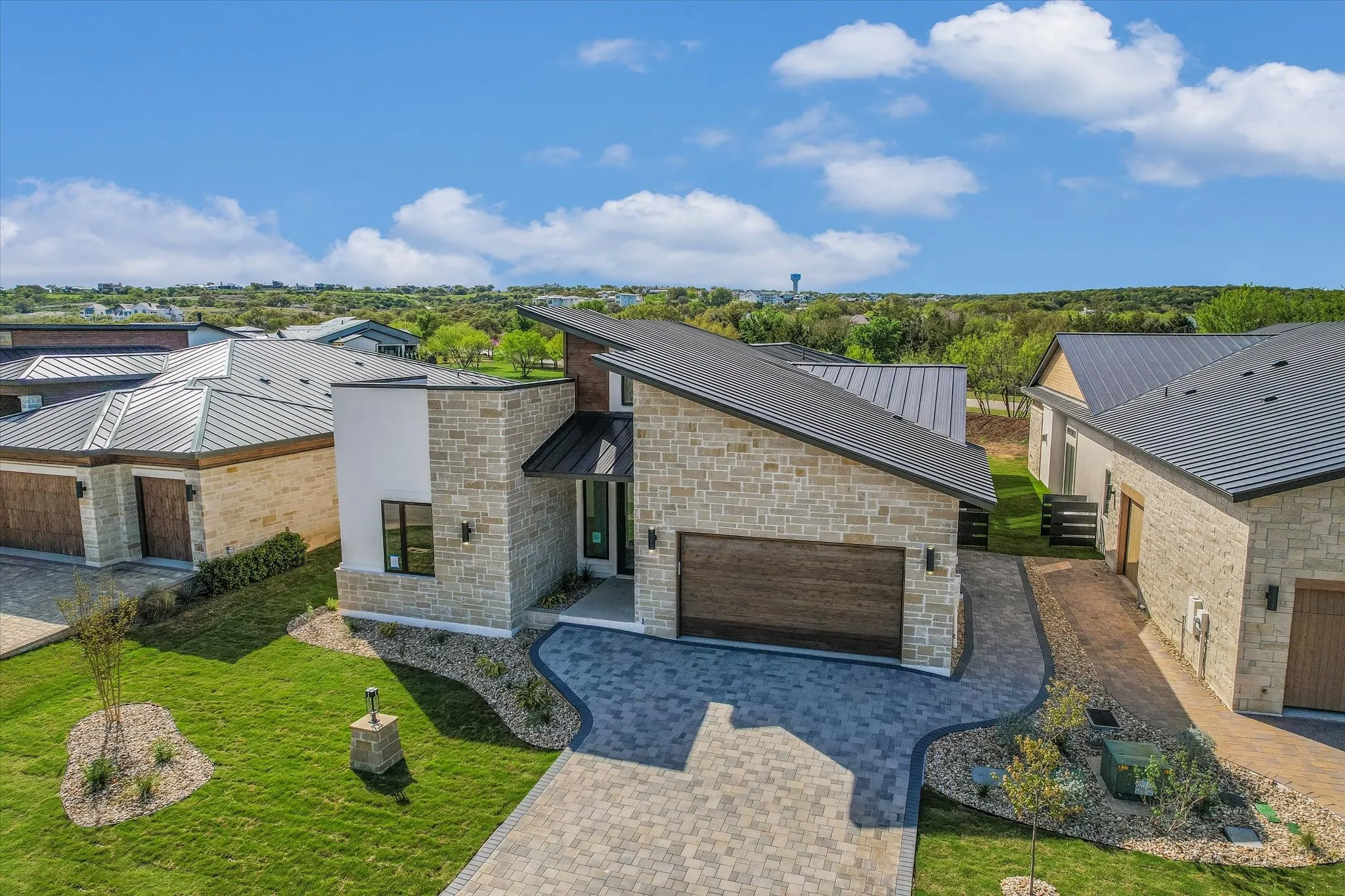 Single Family Residence For Sale in Llano County , 121 Azalea Loop, Horseshoe Bay, Texas 78657, 3 Bedroom, 4 Bathroom, 2 Garage spaces, 3,345 Sqft, built in 2026, New Construction - Complete, mls#21210328, Real Estate Agent in Horseshoe Bay, Homes For Sale in Llano county, Homes For Sale in Horseshoe Bay, Realtor in Horseshoe Bay Texas, Real Estate Brokerage Independent Realty Texas, Luminita Cordes Realtor