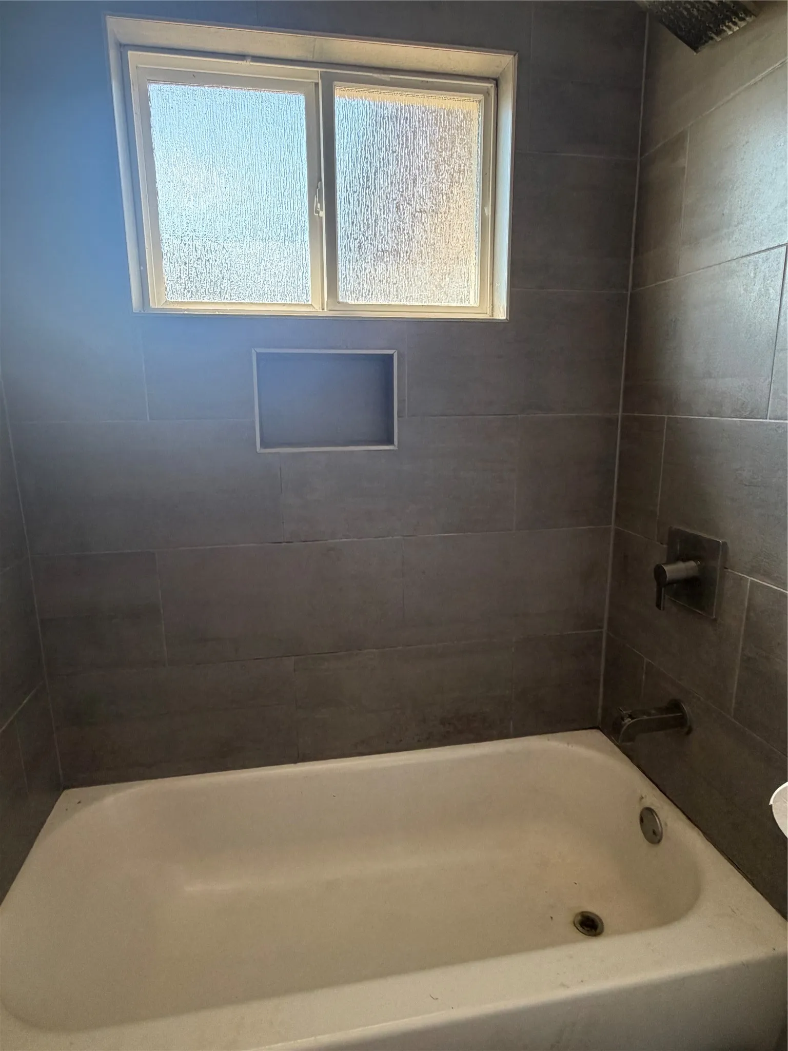 Single Family Residence For Sale in Dallas County , 1646 Briarcliff Road, Dallas, Texas 75235, 3 Bedroom, 2 Bathroom, 1 Garage spaces, 1,204 Sqft, built in 1949, mls#21217623, Real Estate Agent in Dallas, Homes For Sale in Dallas county, Homes For Sale in Dallas, Realtor in Dallas Texas, Real Estate Brokerage Independent Realty Texas, Luminita Cordes Realtor