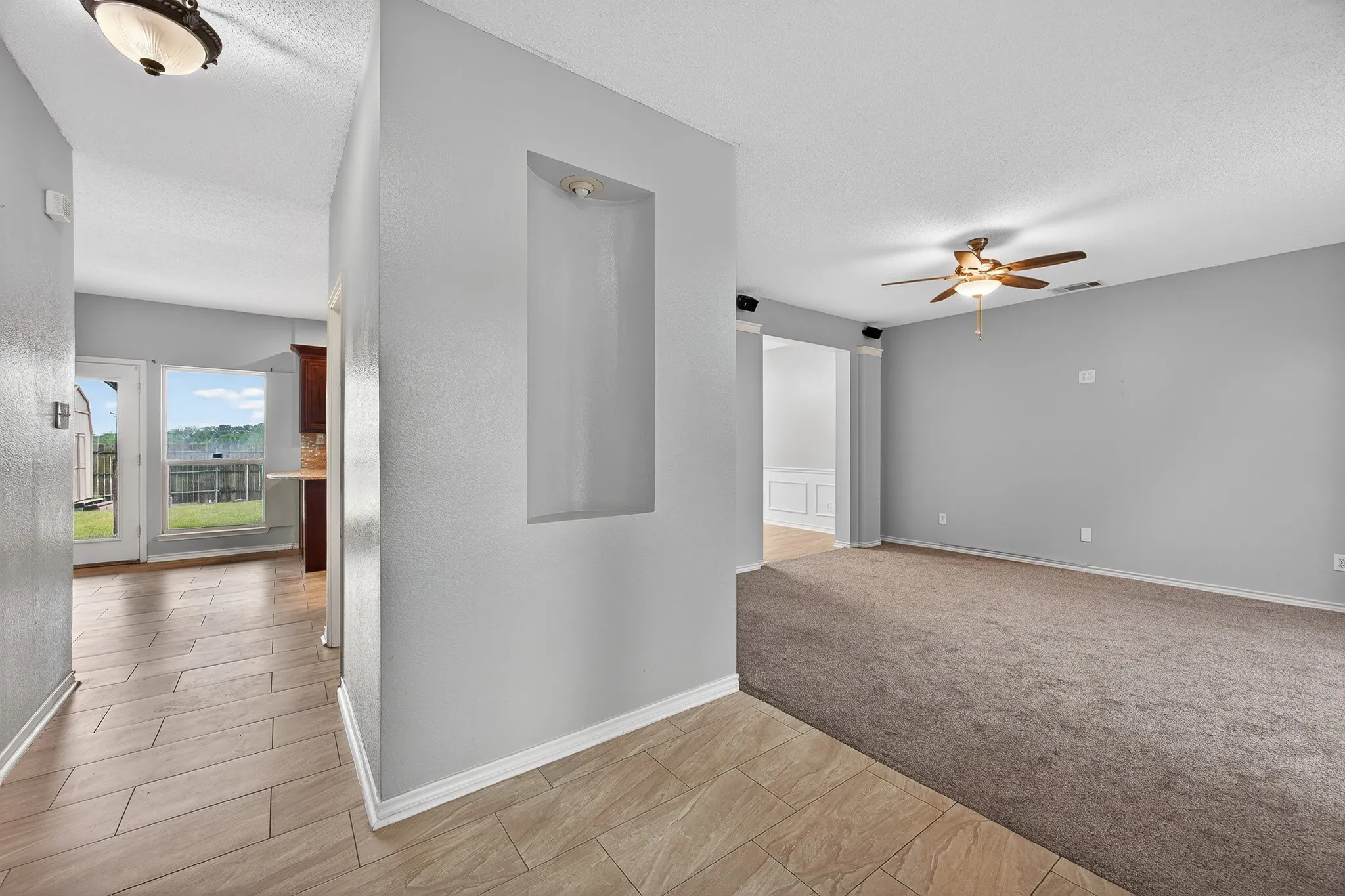 Single Family Residence For Sale in Dallas County , 2233 San Simeon Drive, Mesquite, Texas 75181, 4 Bedroom, 3 Bathroom, 2 Garage spaces, 3,012 Sqft, built in 2000, Preowned, mls#21218036, Real Estate Agent in Mesquite, Homes For Sale in Dallas county, Homes For Sale in Mesquite, Realtor in Mesquite Texas, Real Estate Brokerage Independent Realty Texas, Luminita Cordes Realtor