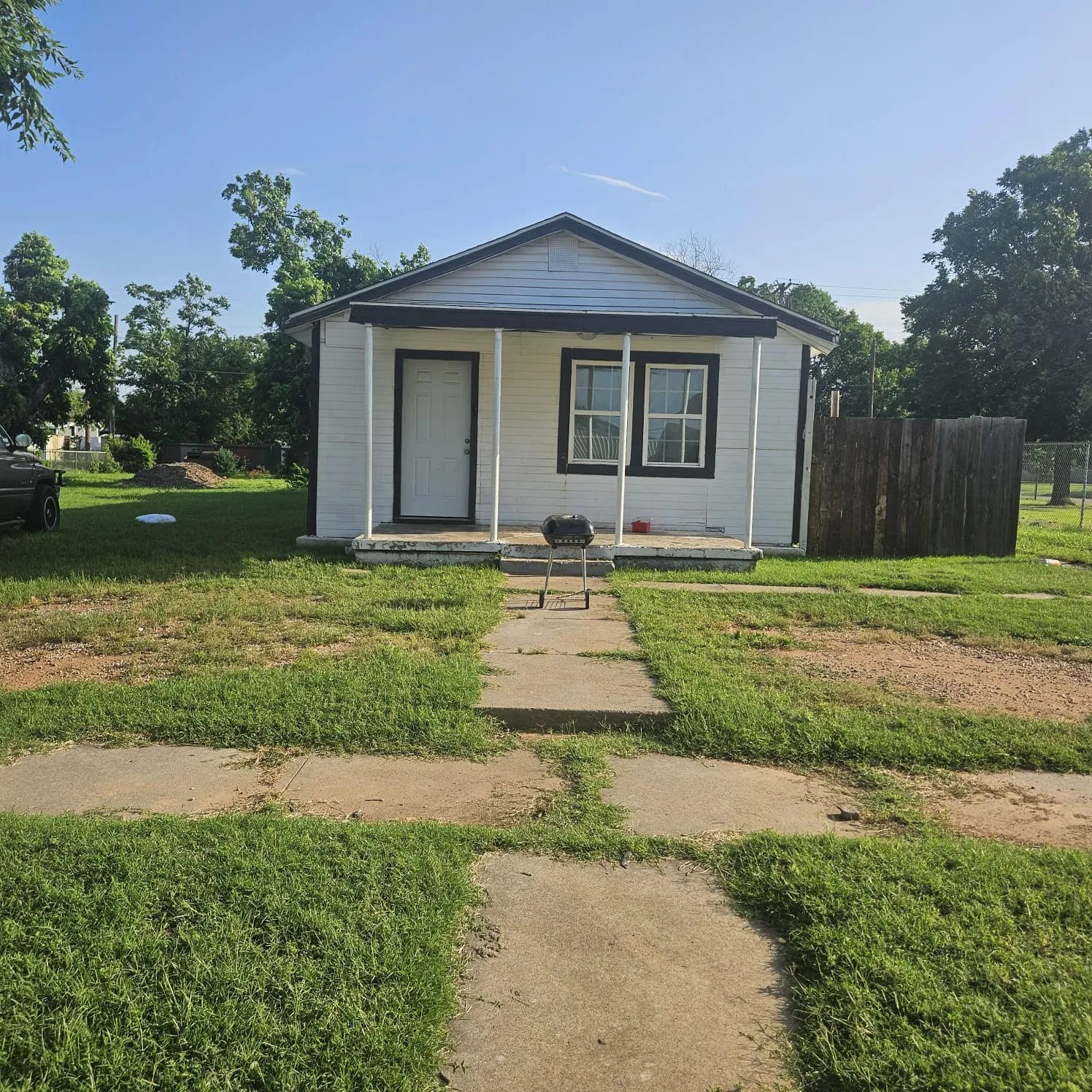 Single Family Residence For Sale in Wichita County , 1302 N 6th Street, Wichita Falls, Texas 76306, 3 Bedroom, 1 Bathroom, Garage spaces, 1,168 Sqft, built in 1924, mls#21218043, Real Estate Agent in Wichita Falls, Homes For Sale in Wichita county, Homes For Sale in Wichita Falls, Realtor in Wichita Falls Texas, Real Estate Brokerage Independent Realty Texas, Luminita Cordes Realtor
