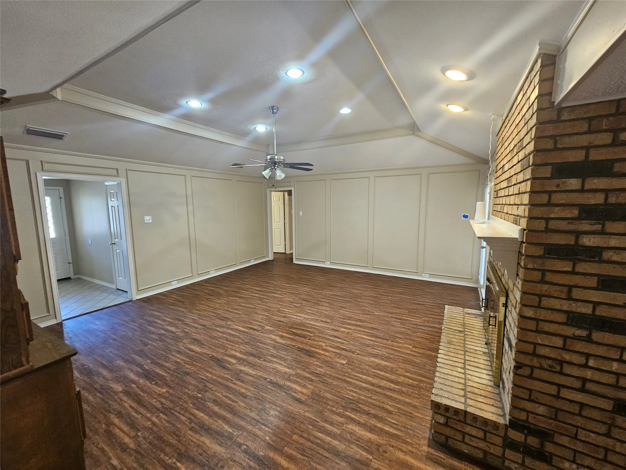 Formal living with double side fireplace