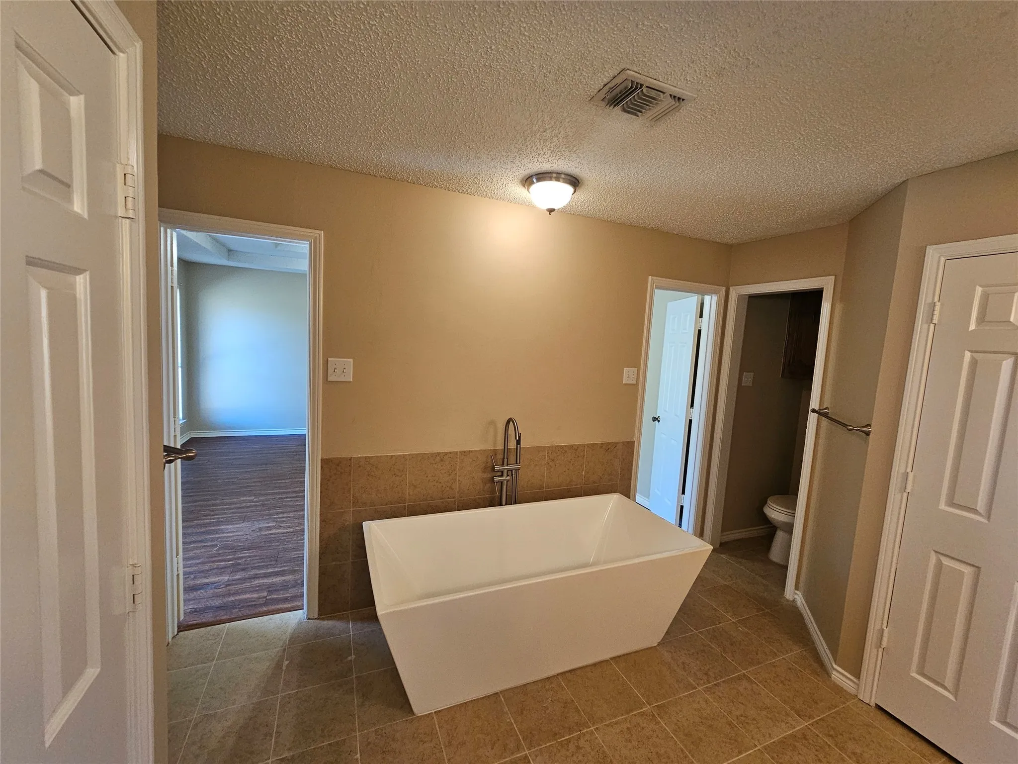 Sunken Master tub