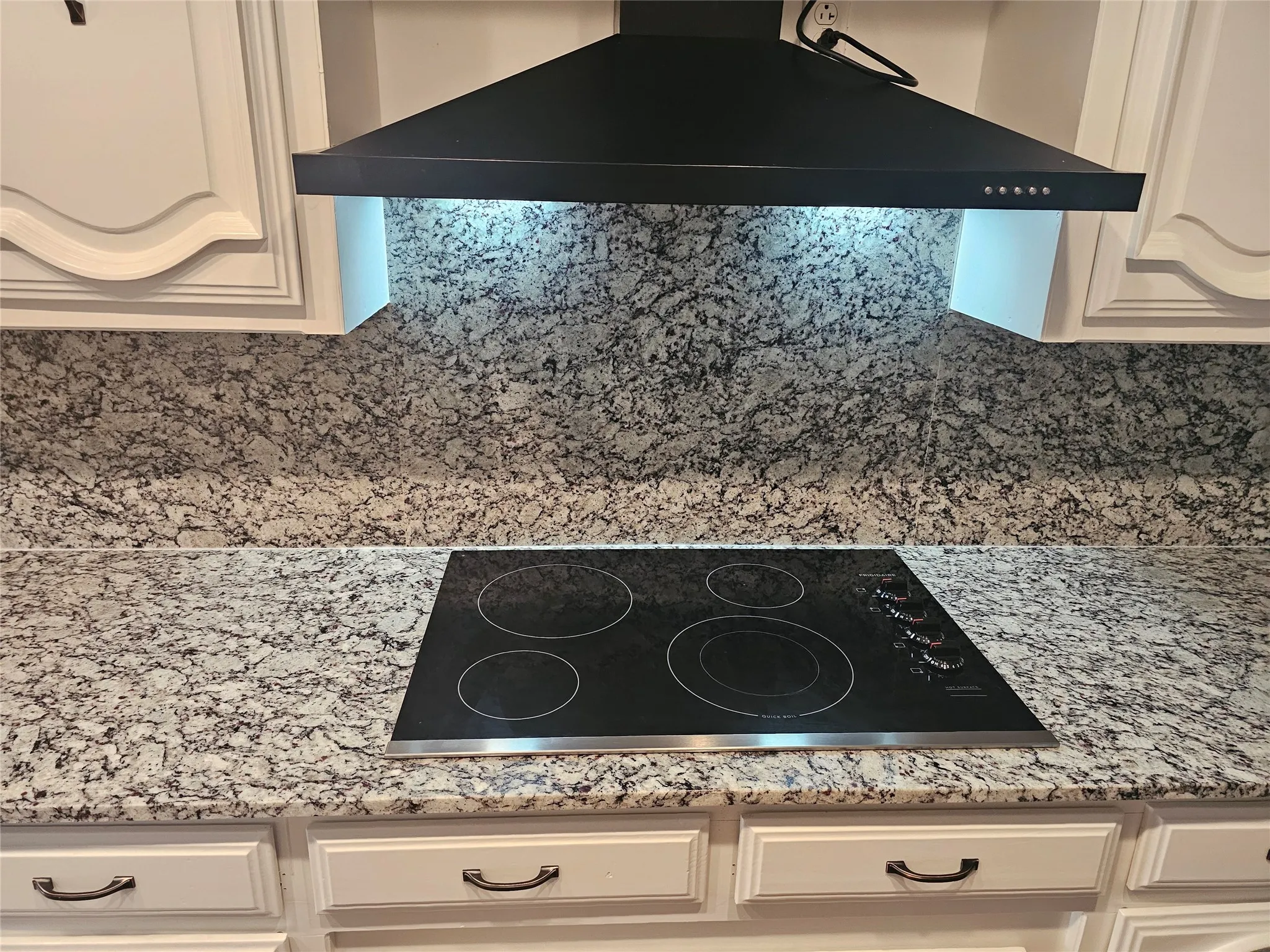 Flat surface cook top