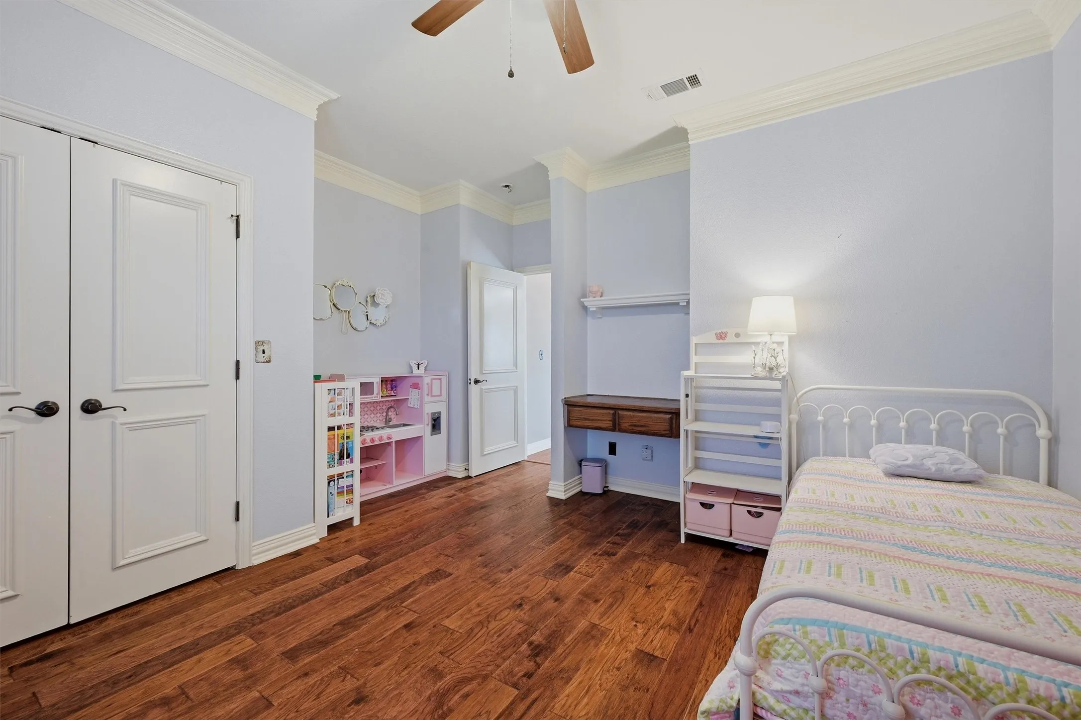 Single Family Residence For Sale in Grayson County , 3712 Melrose Trail, Sherman, Texas 75090, 3 Bedroom, 3 Bathroom, 2 Garage spaces, 2,066 Sqft, built in 2007, Preowned, mls#21214261, Real Estate Agent in Sherman, Homes For Sale in Grayson county, Homes For Sale in Sherman, Realtor in Sherman Texas, Real Estate Brokerage Independent Realty Texas, Luminita Cordes Realtor