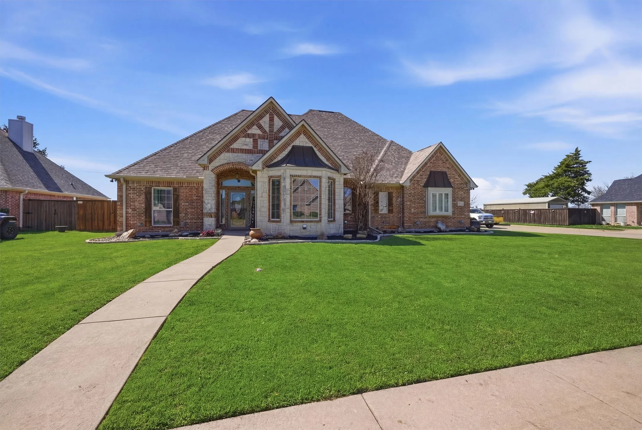 Single Family Residence For Sale in Grayson County , 3712 Melrose Trail, Sherman, Texas 75090, 3 Bedroom, 3 Bathroom, 2 Garage spaces, 2,066 Sqft, built in 2007, Preowned, mls#21214261, Real Estate Agent in Sherman, Homes For Sale in Grayson county, Homes For Sale in Sherman, Realtor in Sherman Texas, Real Estate Brokerage Independent Realty Texas, Luminita Cordes Realtor