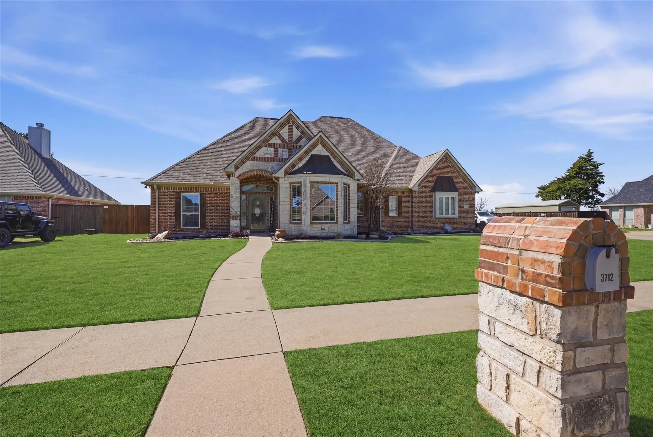 Single Family Residence For Sale in Grayson County , 3712 Melrose Trail, Sherman, Texas 75090, 3 Bedroom, 3 Bathroom, 2 Garage spaces, 2,066 Sqft, built in 2007, Preowned, mls#21214261, Real Estate Agent in Sherman, Homes For Sale in Grayson county, Homes For Sale in Sherman, Realtor in Sherman Texas, Real Estate Brokerage Independent Realty Texas, Luminita Cordes Realtor