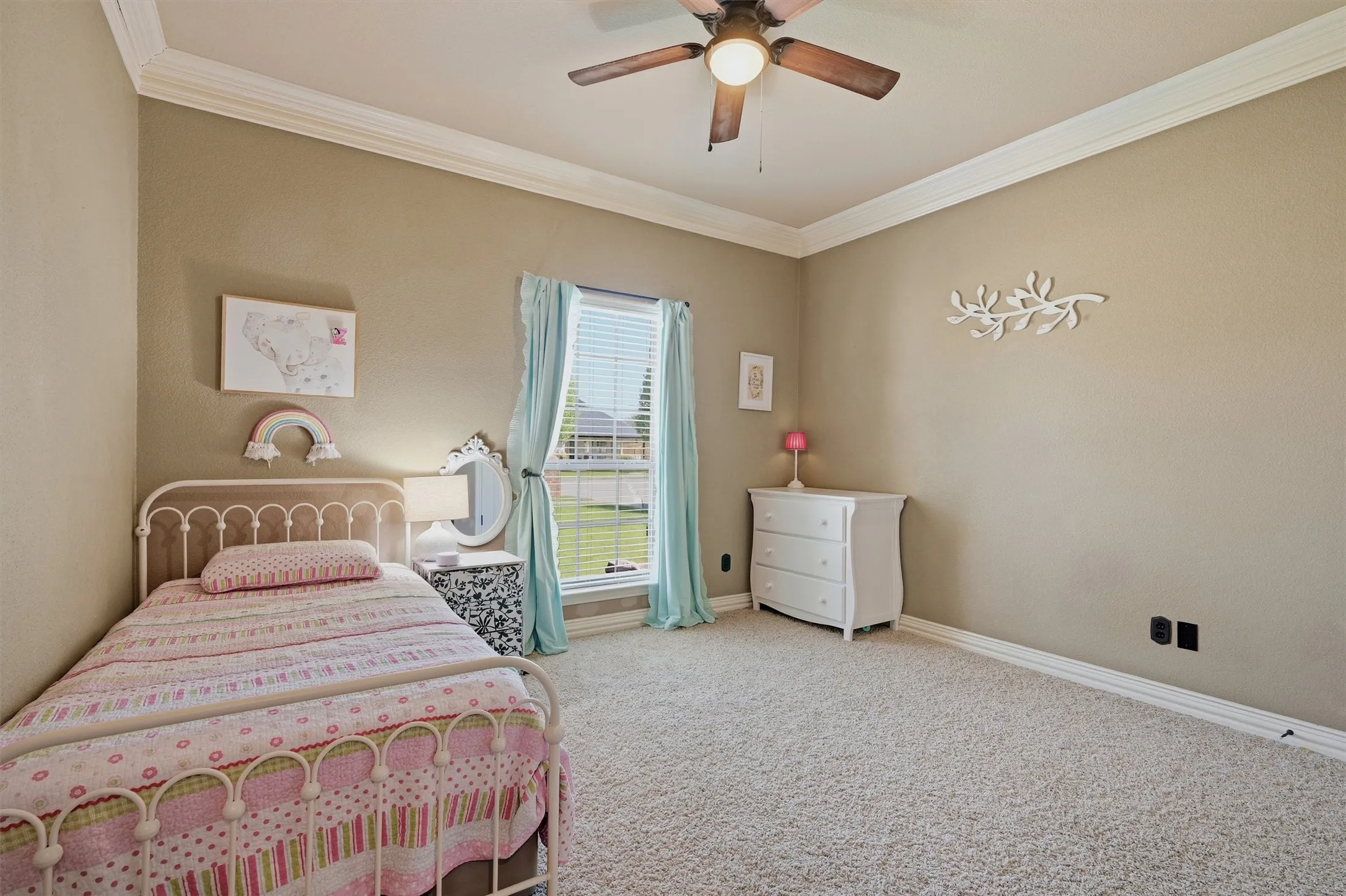 Single Family Residence For Sale in Grayson County , 3712 Melrose Trail, Sherman, Texas 75090, 3 Bedroom, 3 Bathroom, 2 Garage spaces, 2,066 Sqft, built in 2007, Preowned, mls#21214261, Real Estate Agent in Sherman, Homes For Sale in Grayson county, Homes For Sale in Sherman, Realtor in Sherman Texas, Real Estate Brokerage Independent Realty Texas, Luminita Cordes Realtor