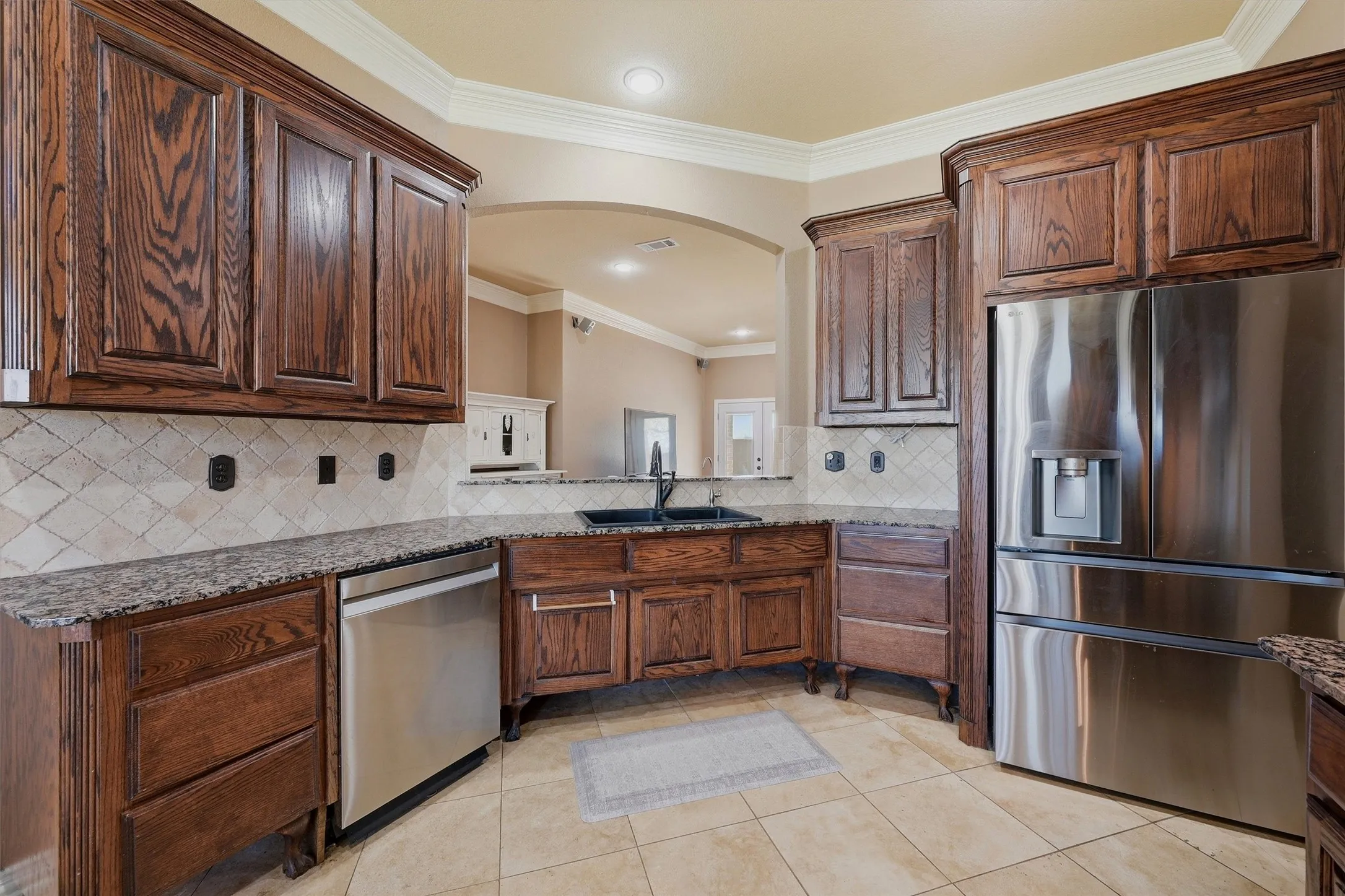 Single Family Residence For Sale in Grayson County , 3712 Melrose Trail, Sherman, Texas 75090, 3 Bedroom, 3 Bathroom, 2 Garage spaces, 2,066 Sqft, built in 2007, Preowned, mls#21214261, Real Estate Agent in Sherman, Homes For Sale in Grayson county, Homes For Sale in Sherman, Realtor in Sherman Texas, Real Estate Brokerage Independent Realty Texas, Luminita Cordes Realtor