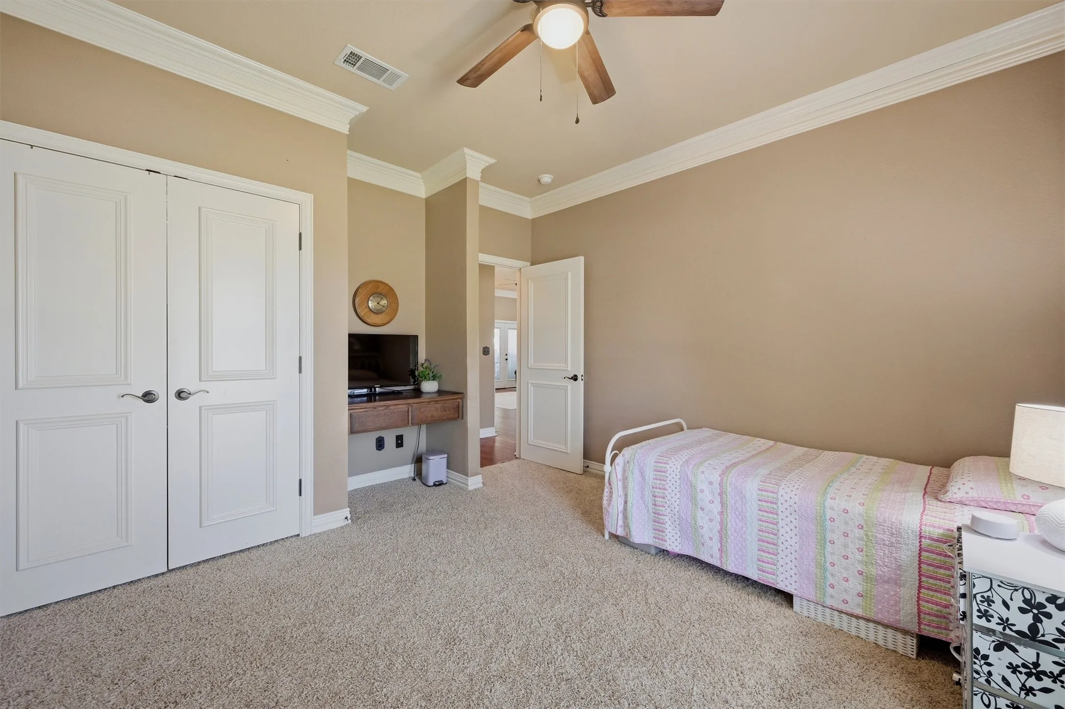 Single Family Residence For Sale in Grayson County , 3712 Melrose Trail, Sherman, Texas 75090, 3 Bedroom, 3 Bathroom, 2 Garage spaces, 2,066 Sqft, built in 2007, Preowned, mls#21214261, Real Estate Agent in Sherman, Homes For Sale in Grayson county, Homes For Sale in Sherman, Realtor in Sherman Texas, Real Estate Brokerage Independent Realty Texas, Luminita Cordes Realtor