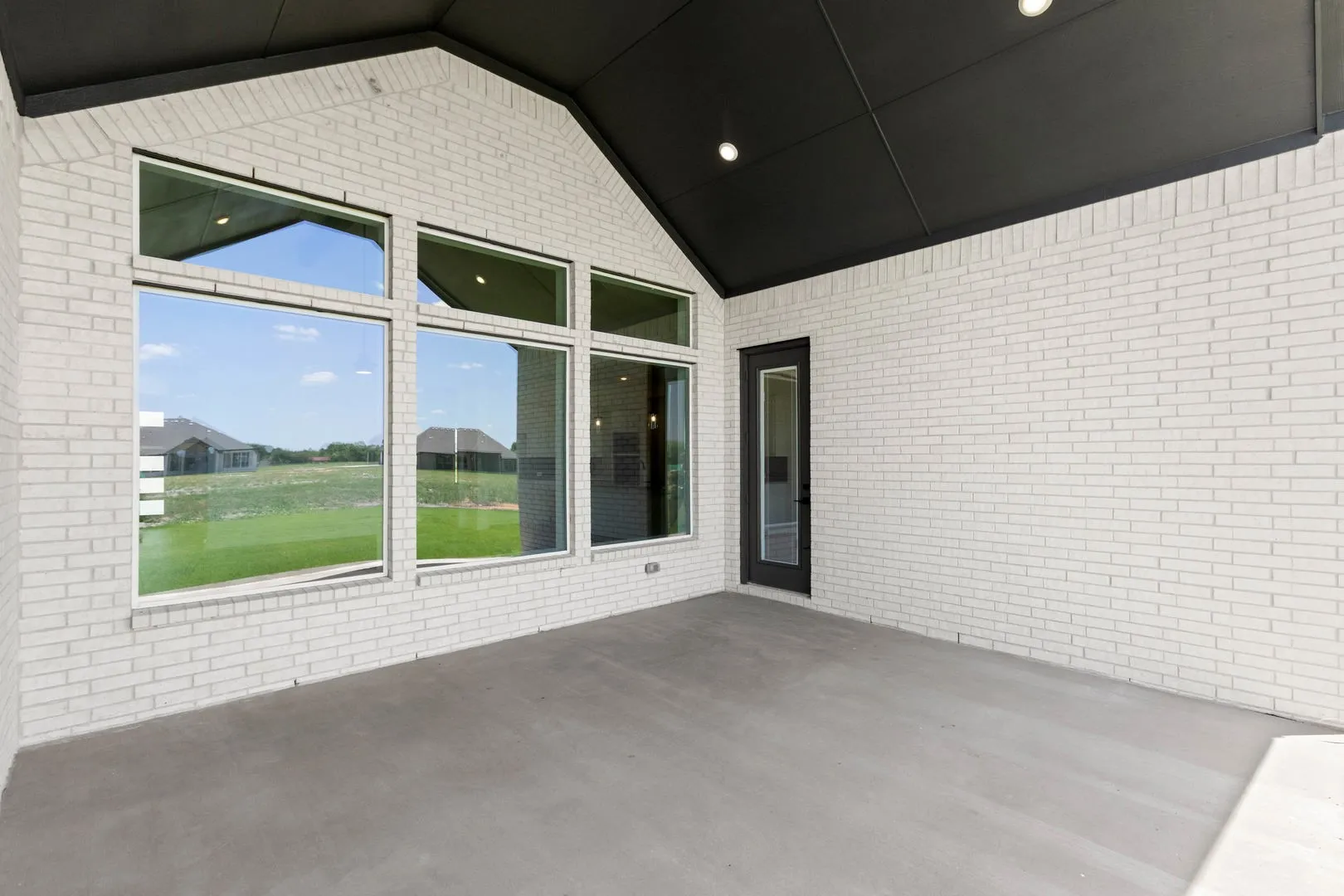 DFW-Pecan Acres-Concept 3141-221 Cotopaxi Drive-Patio-Risewell Homes-1