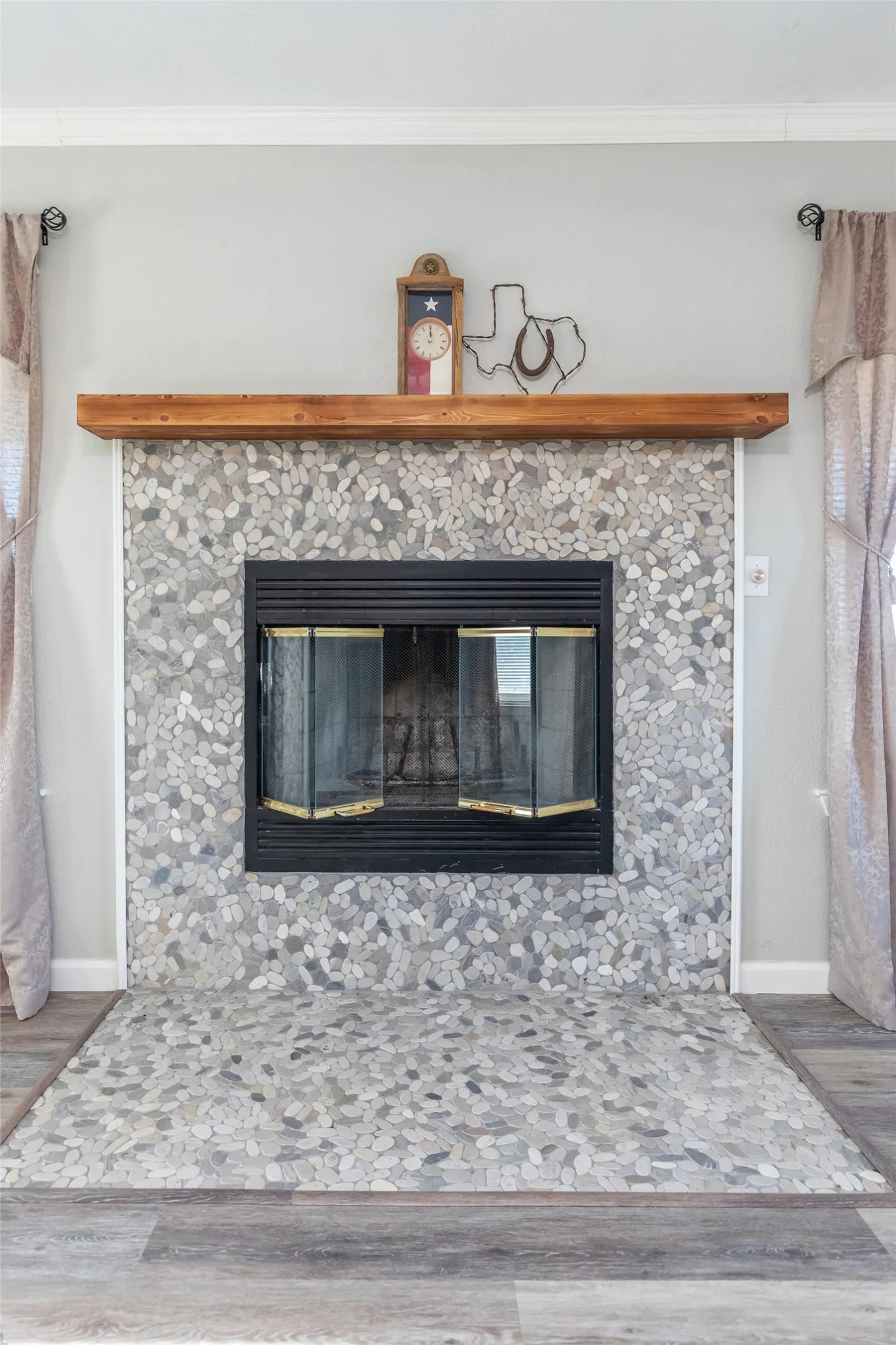 Single Family Residence For Sale in Callahan County , 12831 Fm-880, Cross Plains, Texas 76443, 3 Bedrooms, 2 Bathrooms, 2 Garage spaces, 2,376 Sqft, built in 1998, Preowned, Price $599,900, mls#21217317, Real Estate Agent in Cross Plains, Homes For Sale in Callahan county, Homes For Sale in Cross Plains, Realtor in Cross Plains Texas, Real Estate Brokerage Independent Realty Texas, Luminita Cordes Realtor