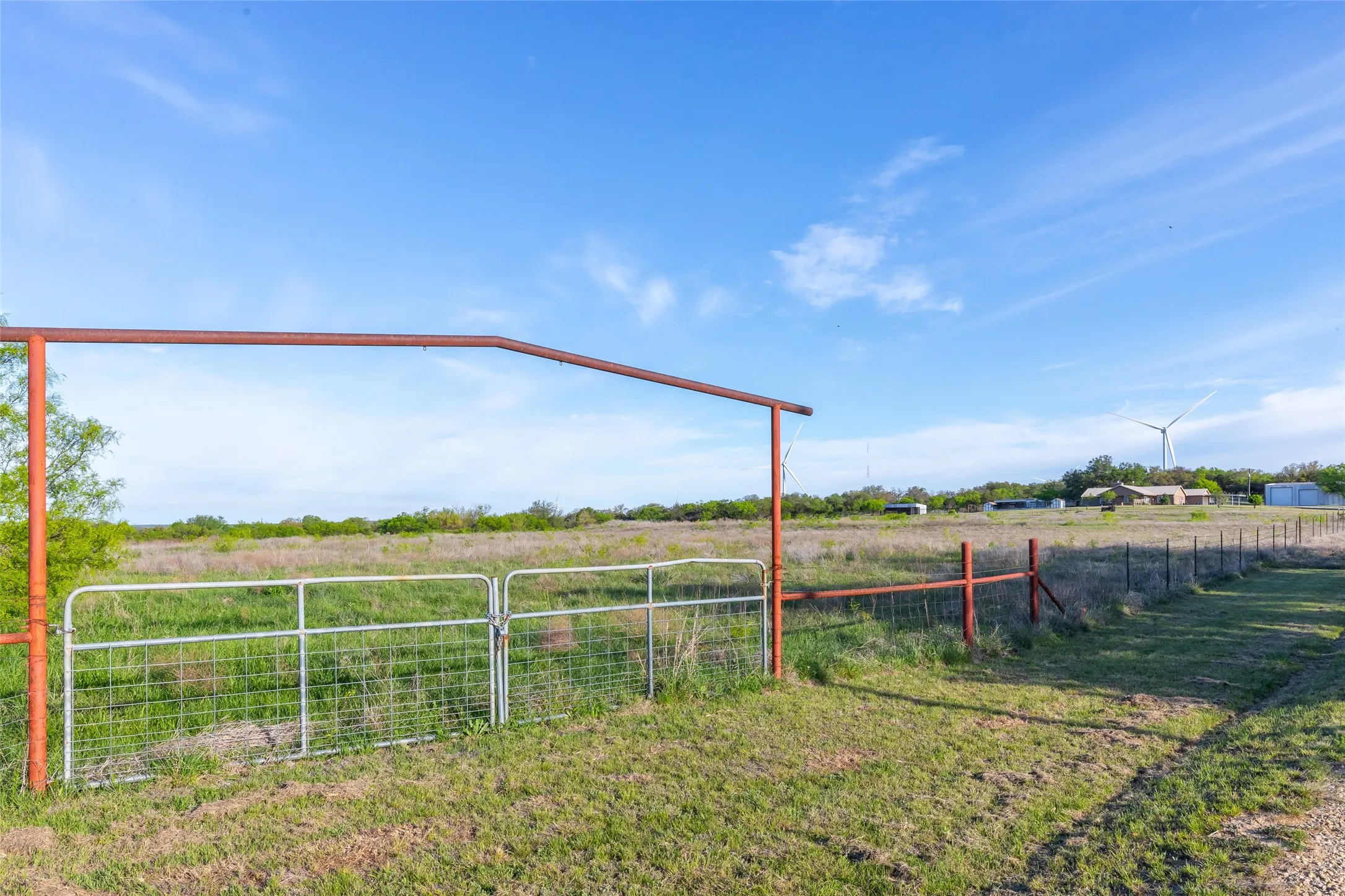 Single Family Residence For Sale in Callahan County , 12831 Fm-880, Cross Plains, Texas 76443, 3 Bedrooms, 2 Bathrooms, 2 Garage spaces, 2,376 Sqft, built in 1998, Preowned, Price $599,900, mls#21217317, Real Estate Agent in Cross Plains, Homes For Sale in Callahan county, Homes For Sale in Cross Plains, Realtor in Cross Plains Texas, Real Estate Brokerage Independent Realty Texas, Luminita Cordes Realtor