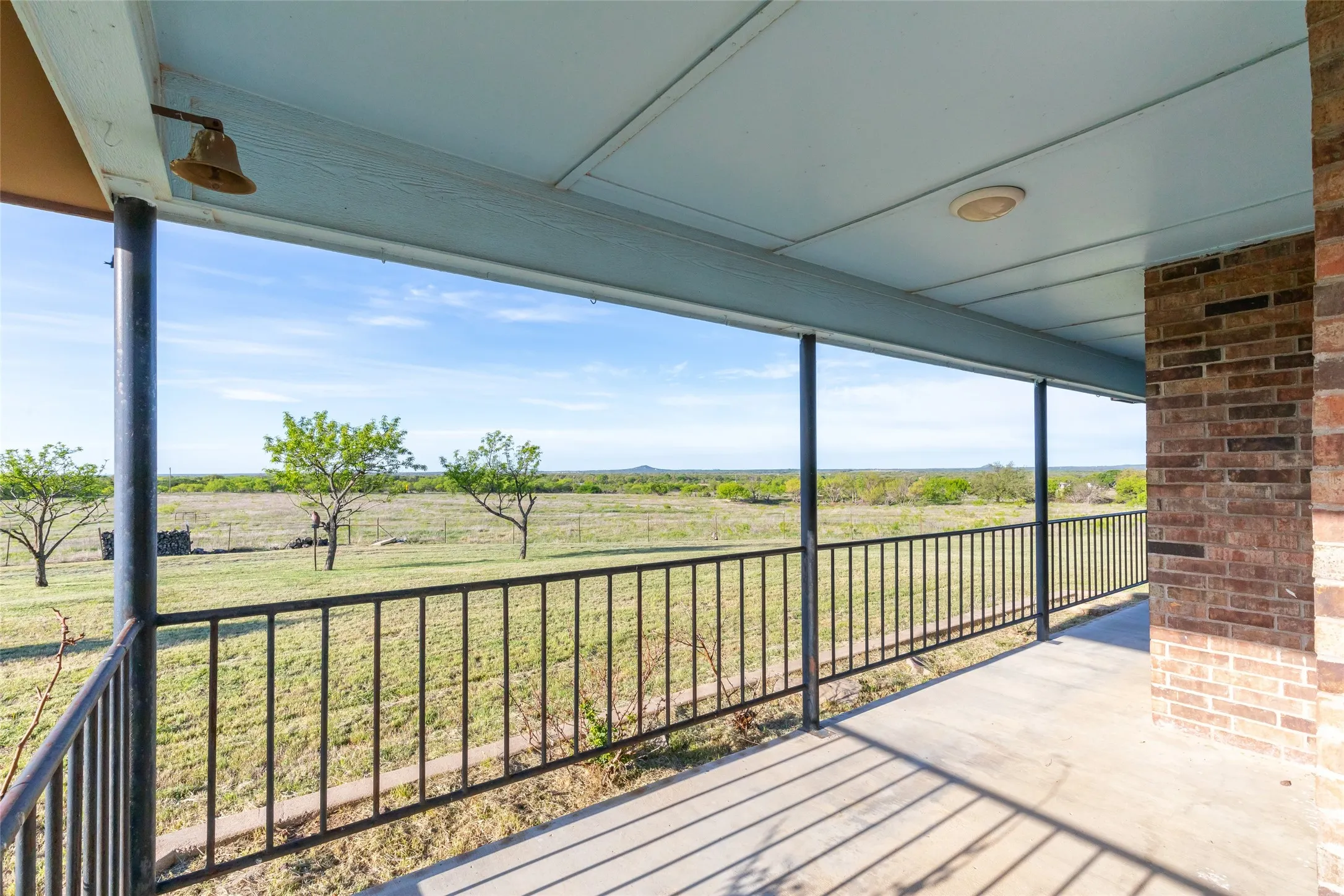 Single Family Residence For Sale in Callahan County , 12831 Fm-880, Cross Plains, Texas 76443, 3 Bedrooms, 2 Bathrooms, 2 Garage spaces, 2,376 Sqft, built in 1998, Preowned, Price $599,900, mls#21217317, Real Estate Agent in Cross Plains, Homes For Sale in Callahan county, Homes For Sale in Cross Plains, Realtor in Cross Plains Texas, Real Estate Brokerage Independent Realty Texas, Luminita Cordes Realtor