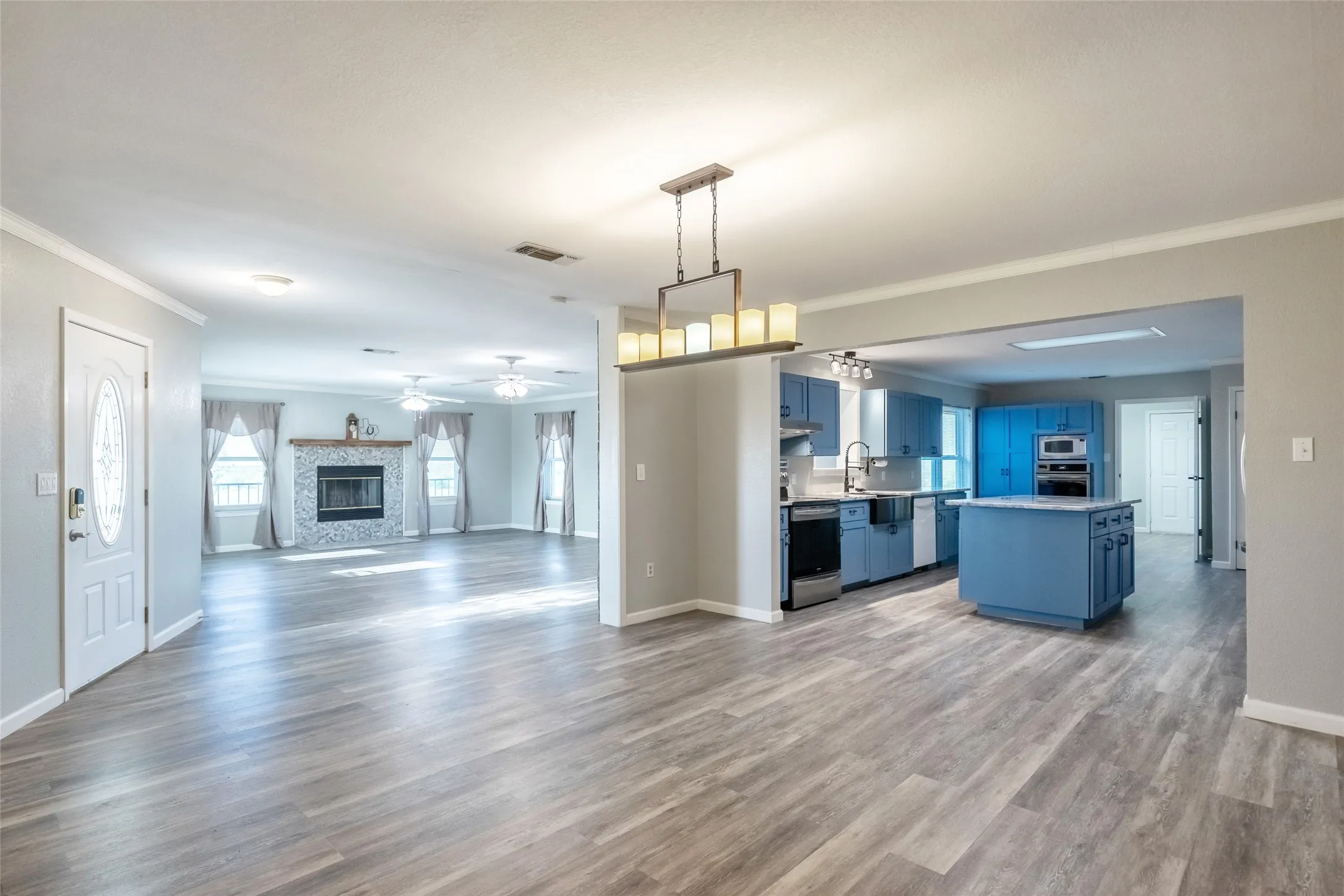 Single Family Residence For Sale in Callahan County , 12831 Fm-880, Cross Plains, Texas 76443, 3 Bedrooms, 2 Bathrooms, 2 Garage spaces, 2,376 Sqft, built in 1998, Preowned, Price $599,900, mls#21217317, Real Estate Agent in Cross Plains, Homes For Sale in Callahan county, Homes For Sale in Cross Plains, Realtor in Cross Plains Texas, Real Estate Brokerage Independent Realty Texas, Luminita Cordes Realtor