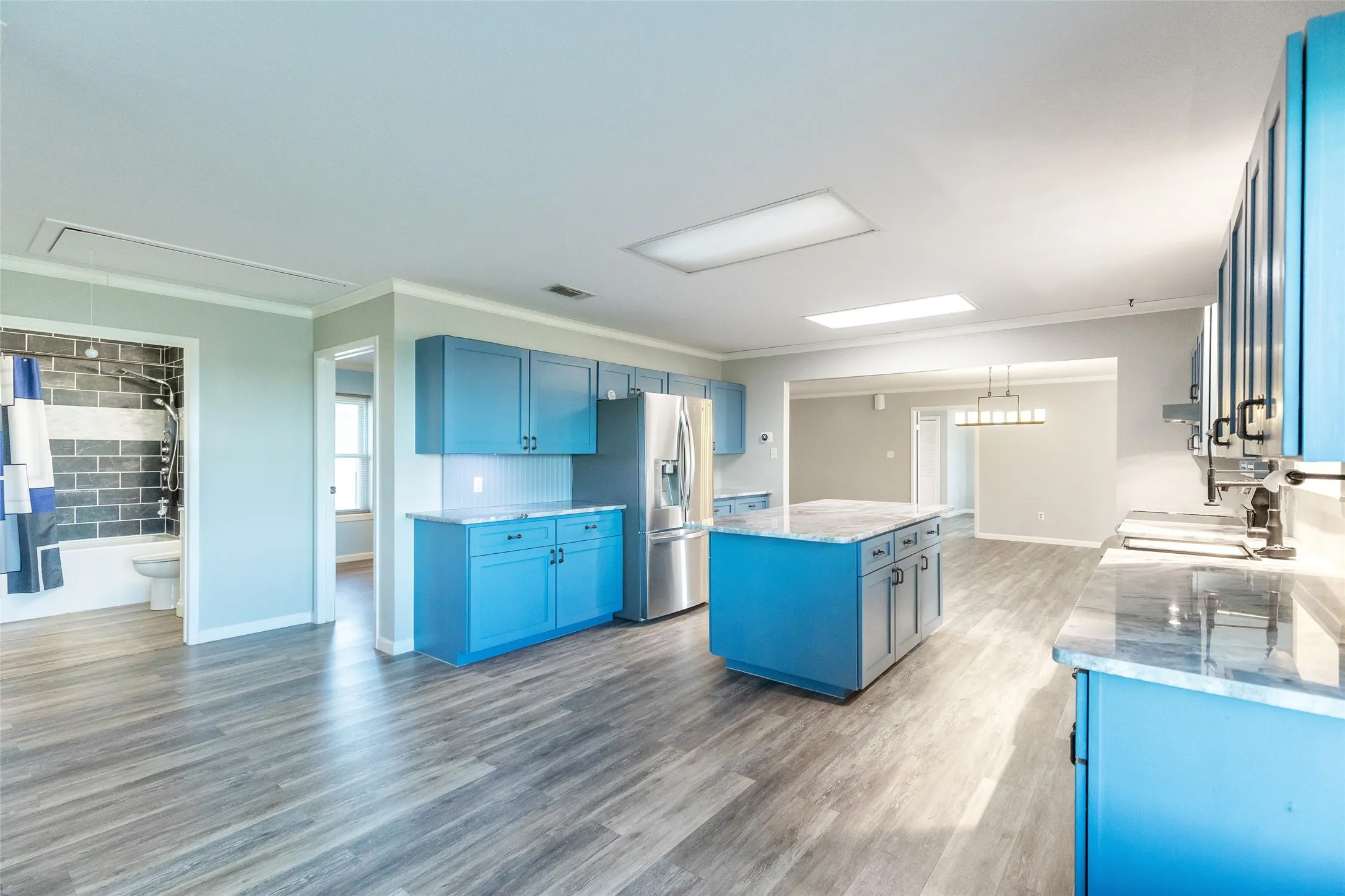 Single Family Residence For Sale in Callahan County , 12831 Fm-880, Cross Plains, Texas 76443, 3 Bedrooms, 2 Bathrooms, 2 Garage spaces, 2,376 Sqft, built in 1998, Preowned, Price $599,900, mls#21217317, Real Estate Agent in Cross Plains, Homes For Sale in Callahan county, Homes For Sale in Cross Plains, Realtor in Cross Plains Texas, Real Estate Brokerage Independent Realty Texas, Luminita Cordes Realtor