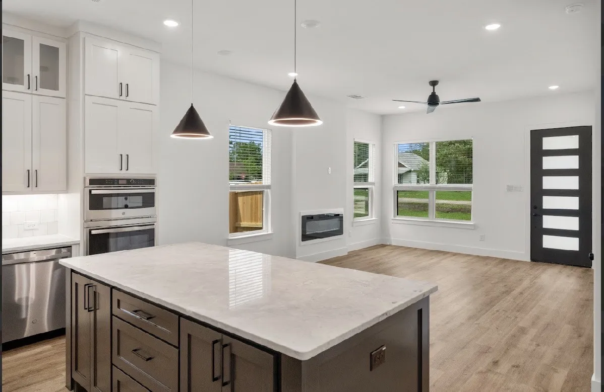 Single Family Residence For Sale in Fannin County , 205 Grayson Street, Leonard, Texas 75452, 3 Bedroom, 2 Bathroom, 1 Garage spaces, 1,411 Sqft, built in 2026, mls#21218126, Real Estate Agent in Leonard, Homes For Sale in Fannin county, Homes For Sale in Leonard, Realtor in Leonard Texas, Real Estate Brokerage Independent Realty Texas, Luminita Cordes Realtor