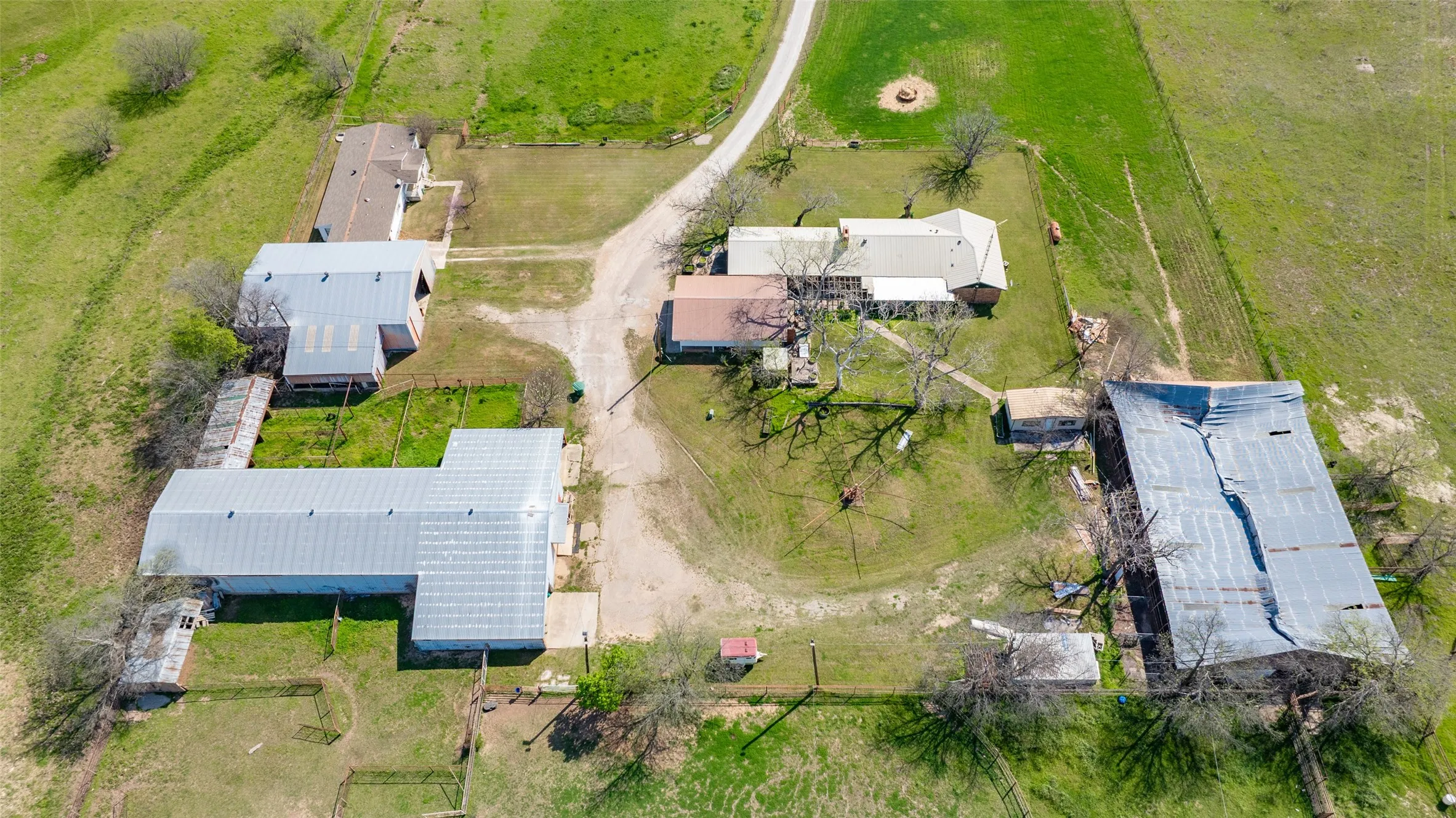 Unimproved Land For Sale in Cooke County , 3511 S Interstate 35, Gainesville, Texas 76240, 0, 0, Garage spaces, 0 Sqft, built in 1970, Preowned, Price $1,999,900, mls#21216851, Real Estate Agent in Gainesville, Homes For Sale in Cooke county, Homes For Sale in Gainesville, Realtor in Gainesville Texas, Real Estate Brokerage Independent Realty Texas, Luminita Cordes Realtor