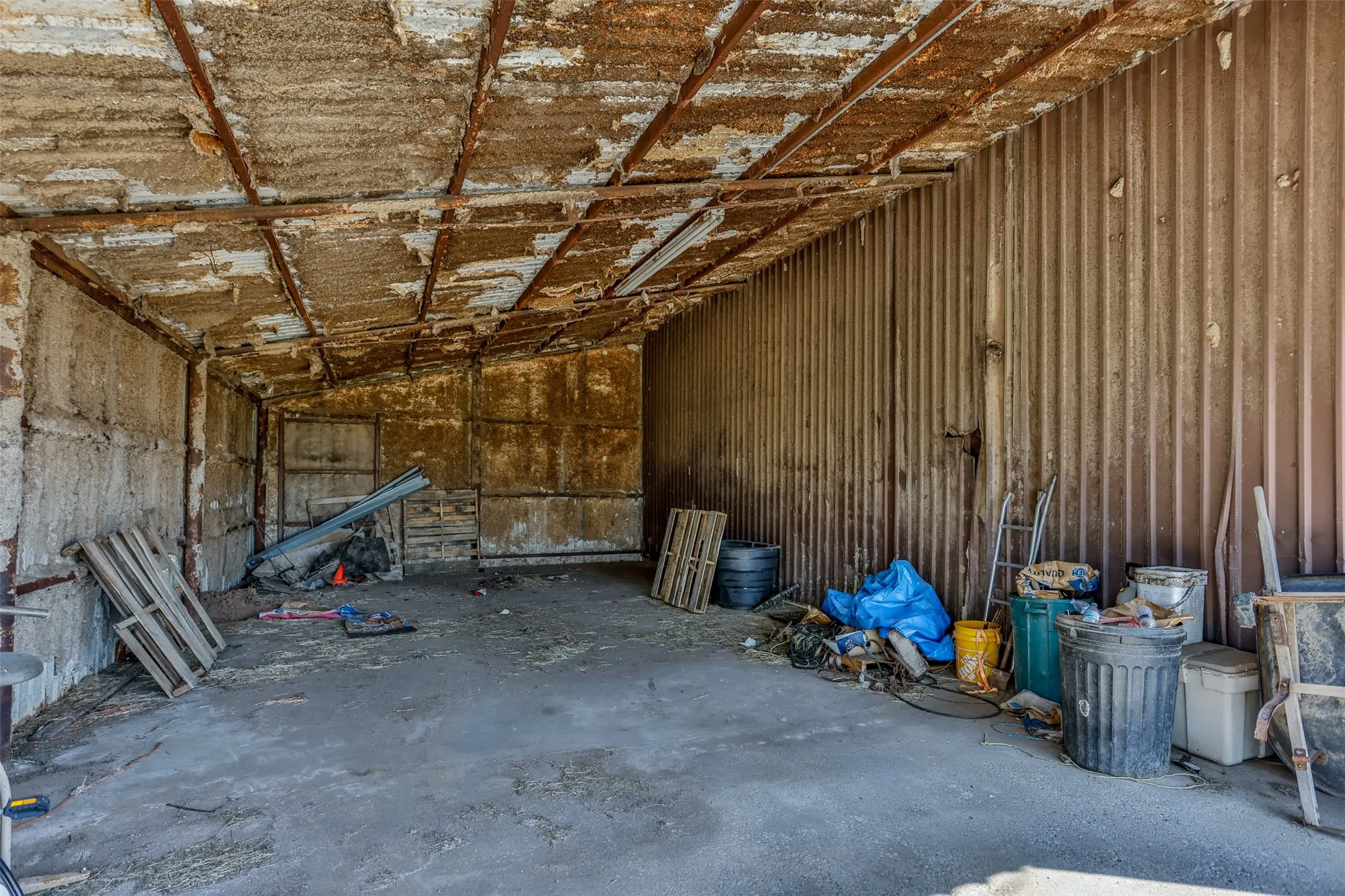 Unimproved Land For Sale in Cooke County , 3511 S Interstate 35, Gainesville, Texas 76240, 0, 0, Garage spaces, 0 Sqft, built in 1970, Preowned, Price $1,999,900, mls#21216851, Real Estate Agent in Gainesville, Homes For Sale in Cooke county, Homes For Sale in Gainesville, Realtor in Gainesville Texas, Real Estate Brokerage Independent Realty Texas, Luminita Cordes Realtor