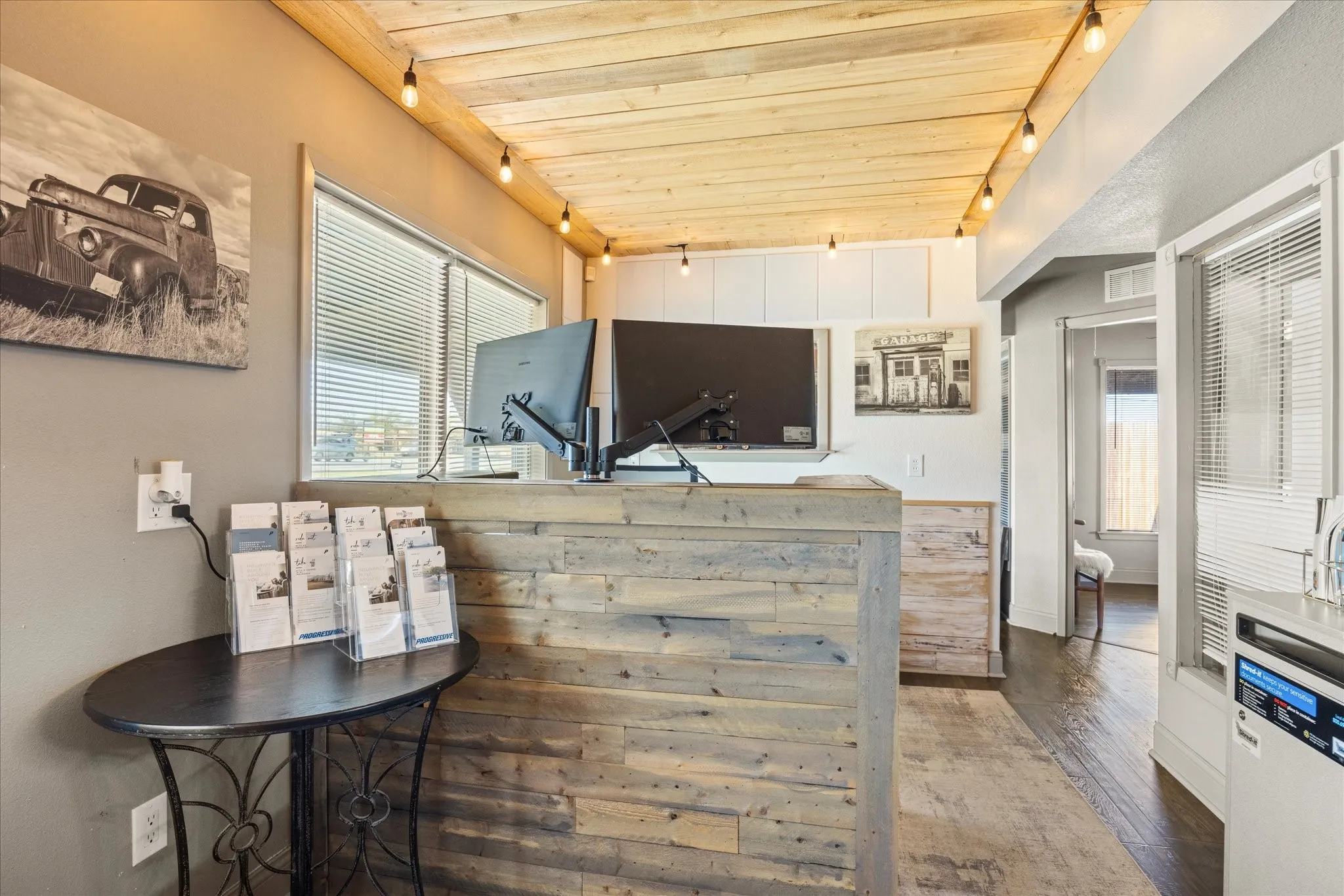 Industrial For Sale in Hood County , 4400 E Highway 377, Granbury, Texas 76049, 0, 0, Garage spaces, 0 Sqft, built in 1975, Preowned, mls#21217593, Real Estate Agent in Granbury, Homes For Sale in Hood county, Homes For Sale in Granbury, Realtor in Granbury Texas, Real Estate Brokerage Independent Realty Texas, Luminita Cordes Realtor