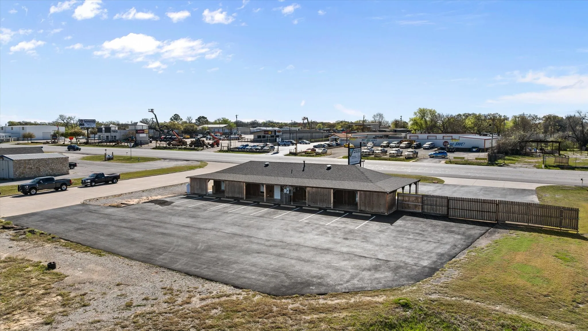 Industrial For Sale in Hood County , 4400 E Highway 377, Granbury, Texas 76049, 0, 0, Garage spaces, 0 Sqft, built in 1975, Preowned, mls#21217593, Real Estate Agent in Granbury, Homes For Sale in Hood county, Homes For Sale in Granbury, Realtor in Granbury Texas, Real Estate Brokerage Independent Realty Texas, Luminita Cordes Realtor