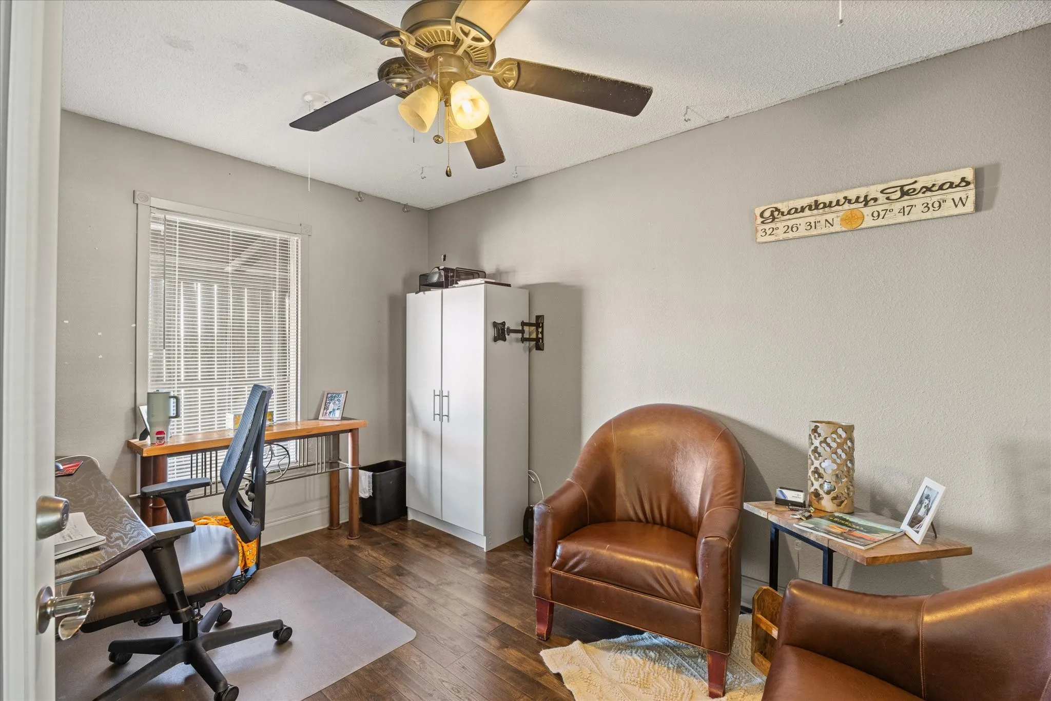 Industrial For Sale in Hood County , 4400 E Highway 377, Granbury, Texas 76049, 0, 0, Garage spaces, 0 Sqft, built in 1975, Preowned, mls#21217593, Real Estate Agent in Granbury, Homes For Sale in Hood county, Homes For Sale in Granbury, Realtor in Granbury Texas, Real Estate Brokerage Independent Realty Texas, Luminita Cordes Realtor