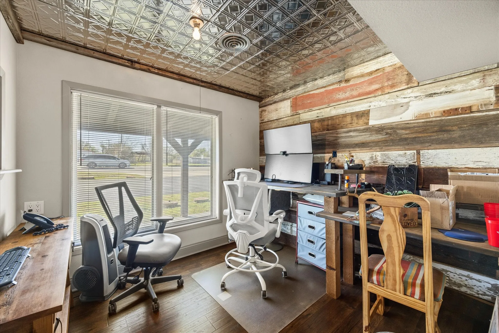 Industrial For Sale in Hood County , 4400 E Highway 377, Granbury, Texas 76049, 0, 0, Garage spaces, 0 Sqft, built in 1975, Preowned, mls#21217593, Real Estate Agent in Granbury, Homes For Sale in Hood county, Homes For Sale in Granbury, Realtor in Granbury Texas, Real Estate Brokerage Independent Realty Texas, Luminita Cordes Realtor