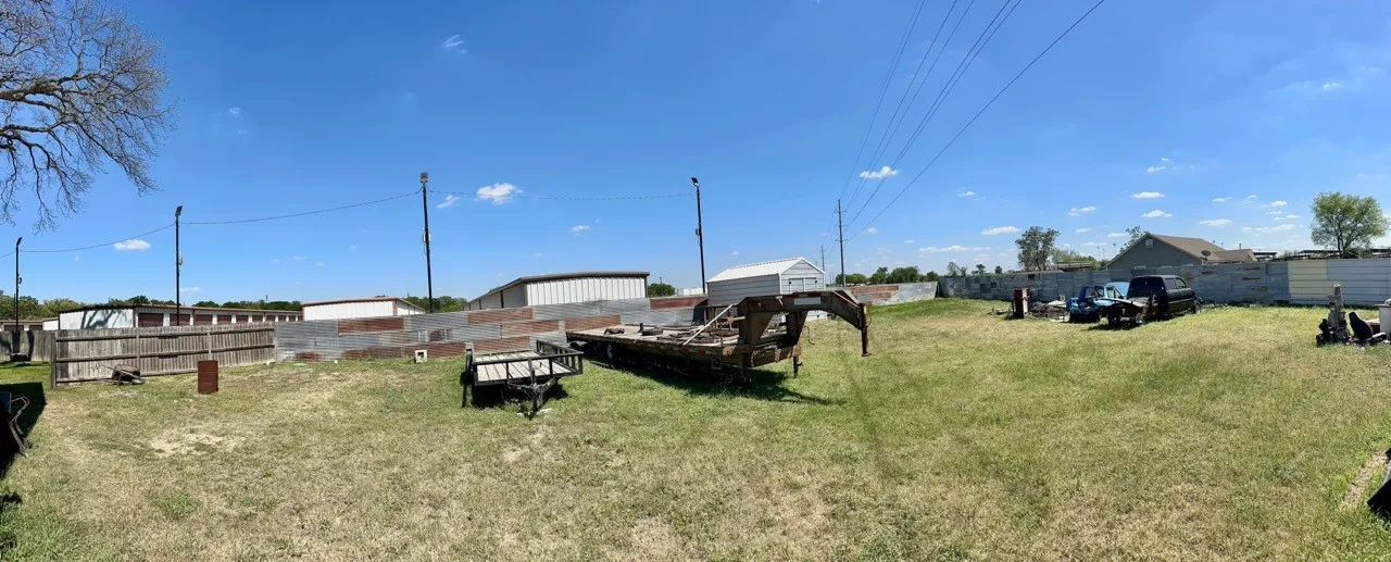 Business For Sale in Mc Lennan County , 1103 N Lacy Drive, Waco, Texas 76705, 0, 0, Garage spaces, 2,260 Sqft, built in 1946, Preowned, mls#21215721, Real Estate Agent in Waco, Homes For Sale in Mc Lennan county, Homes For Sale in Waco, Realtor in Waco Texas, Real Estate Brokerage Independent Realty Texas, Luminita Cordes Realtor