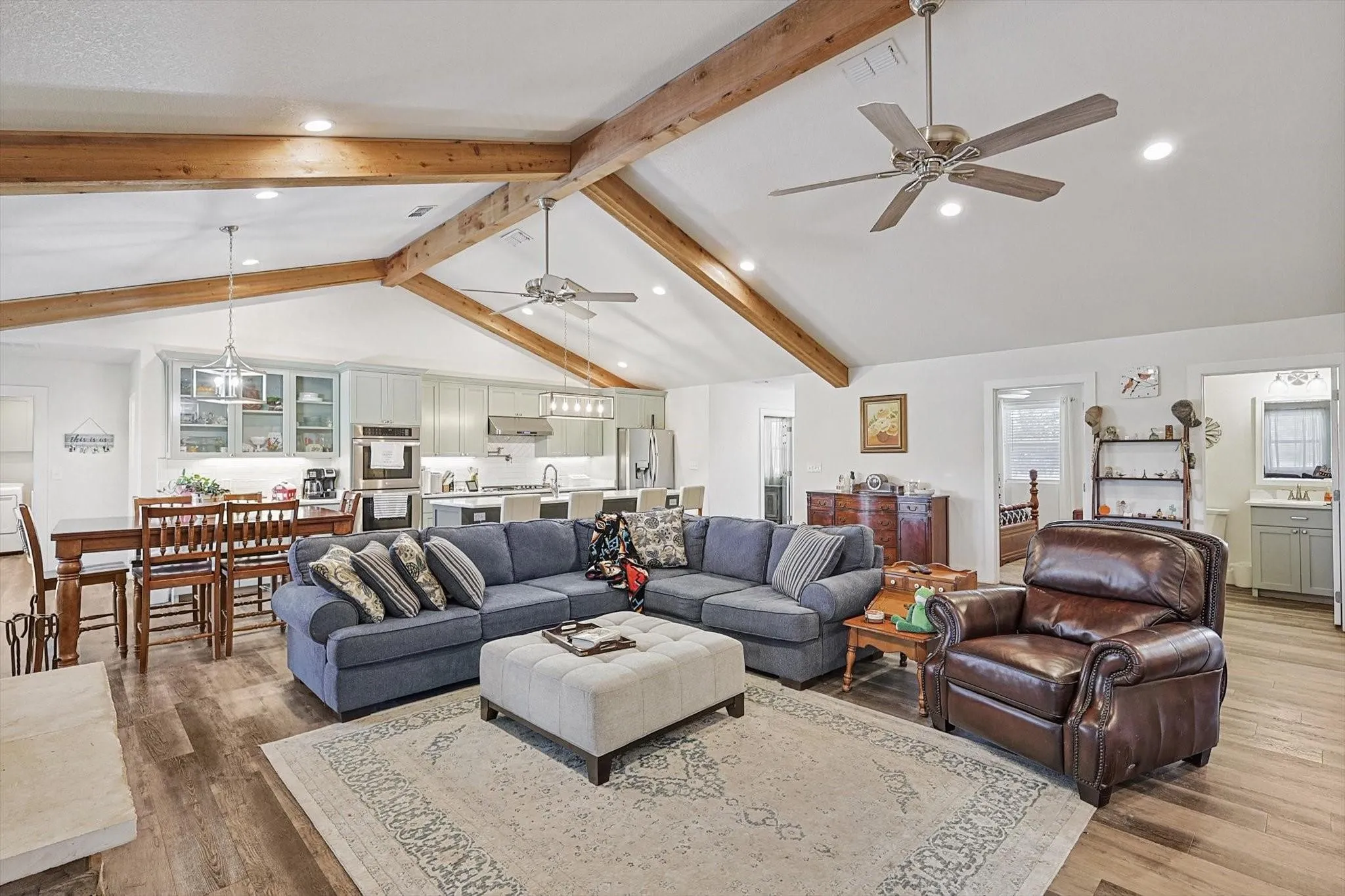 Single Family Residence For Sale in Jack County , 1161 Lynn Creek Road, Jacksboro, Texas 76458, 4 Bedroom, 3 Bathroom, 2 Garage spaces, 2,400 Sqft, built in 2020, mls#21218115, Real Estate Agent in Jacksboro, Homes For Sale in Jack county, Homes For Sale in Jacksboro, Realtor in Jacksboro Texas, Real Estate Brokerage Independent Realty Texas, Luminita Cordes Realtor