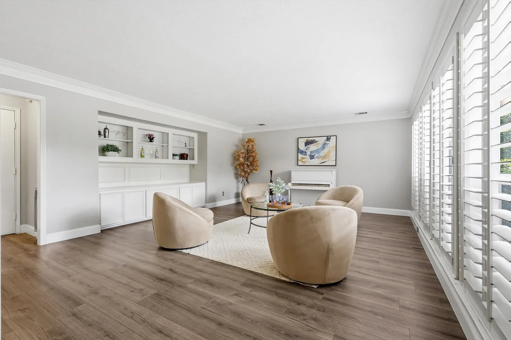 Single Family Residence For Rent in Collin County , 1813 Weanne Drive, Richardson, Texas 75082, 4 Bedroom, 4 Bathroom, 2 Garage spaces, 3,896 Sqft, built in 1988, mls#21218193, Real Estate Agent in Richardson, Homes For Rent in Collin county, Homes For Rent in Richardson, Realtor in Richardson Texas, Real Estate Brokerage Independent Realty Texas, Luminita Cordes Realtor